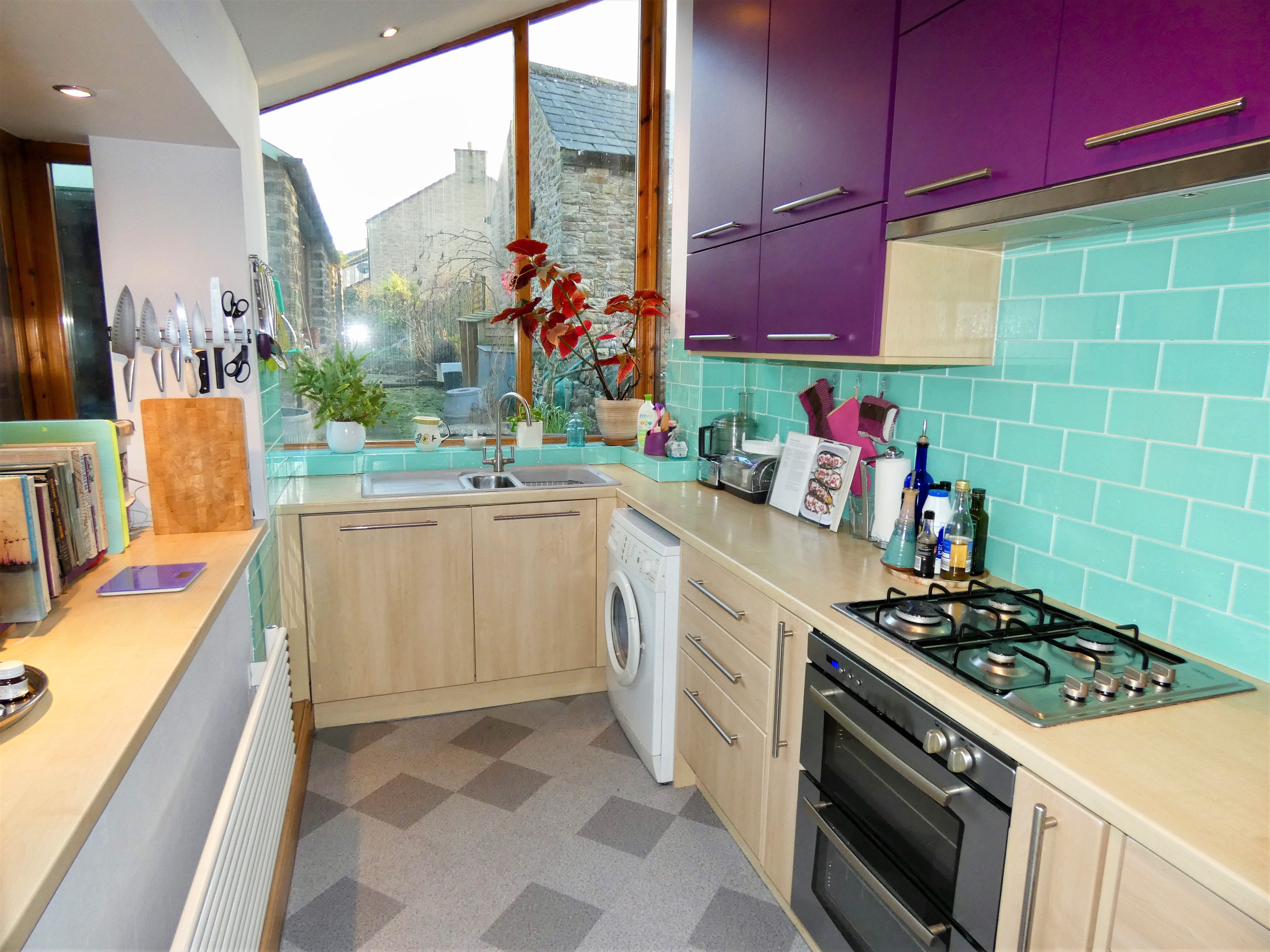 3 bedroom Terraced House Brosscroft, SK13 Property Search Strike