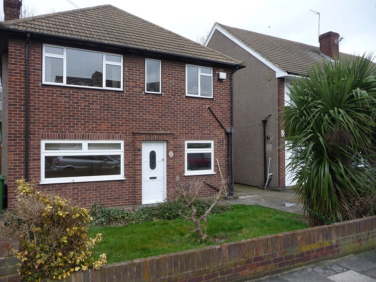 2 Bedroom Maisonette For Rent Located Da6 8dr