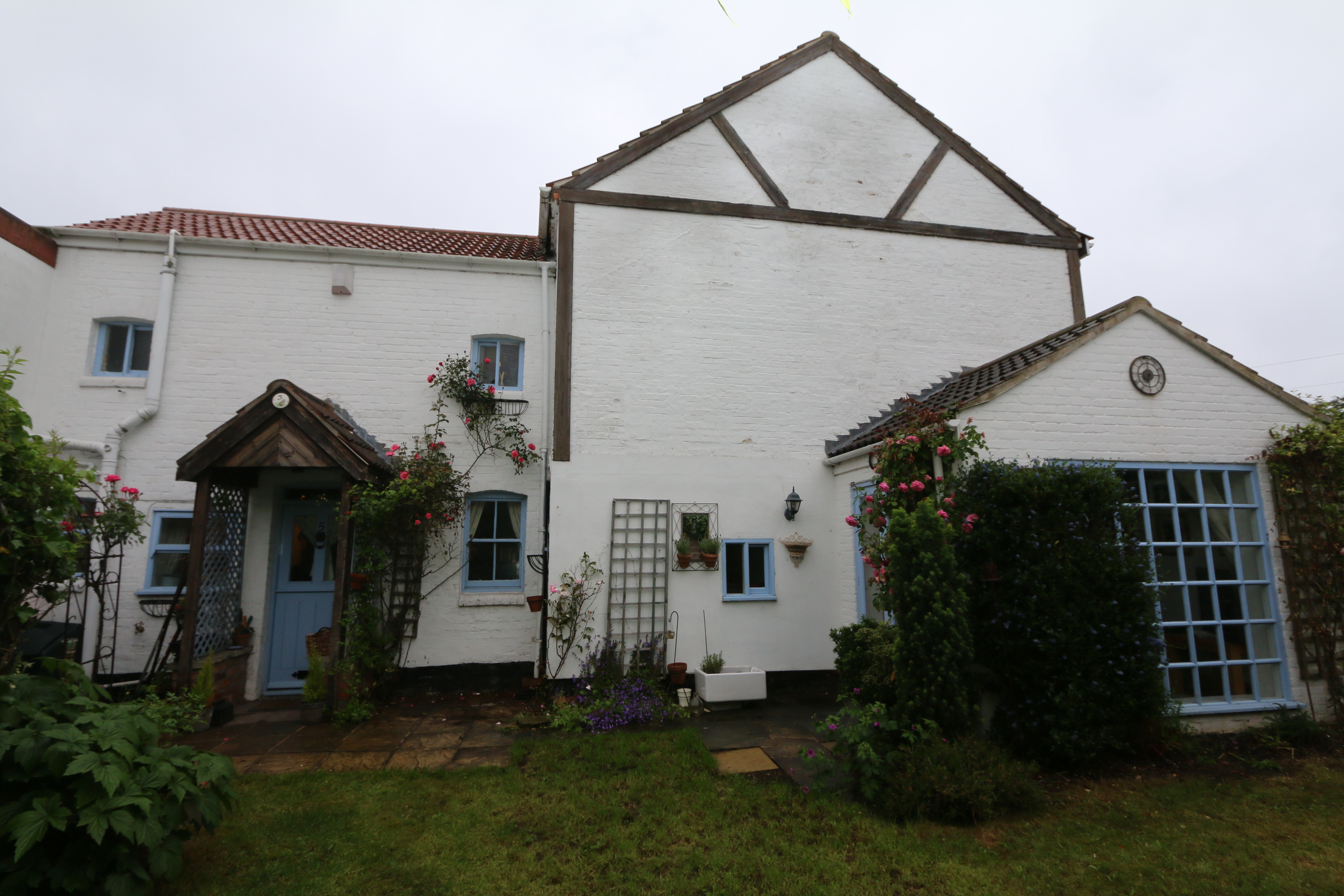 3 Bedroom Cottage For Sale Located Dn9 2jg