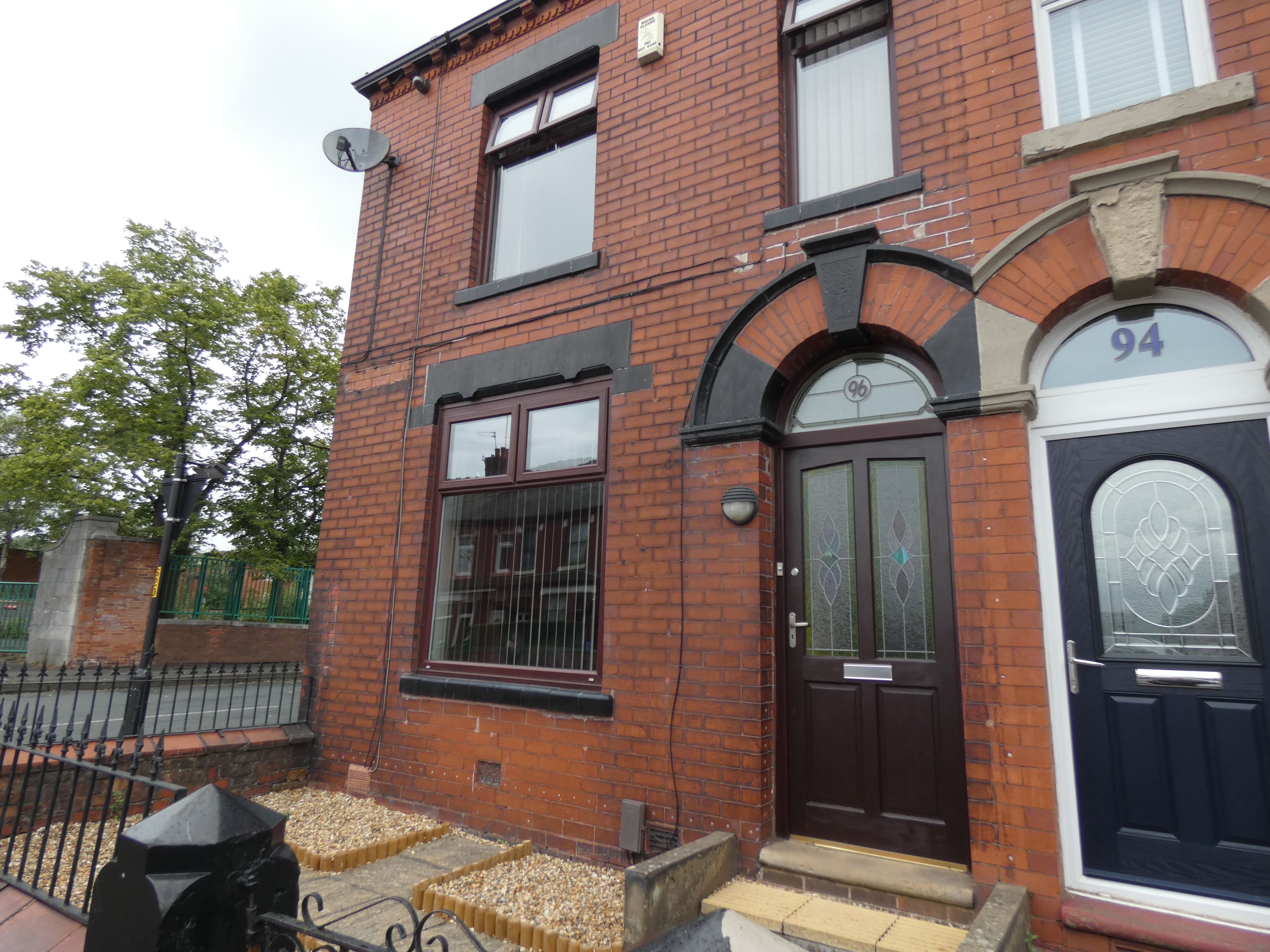 3 bedroom Terraced House Durnford Street, M24 Property Search Strike