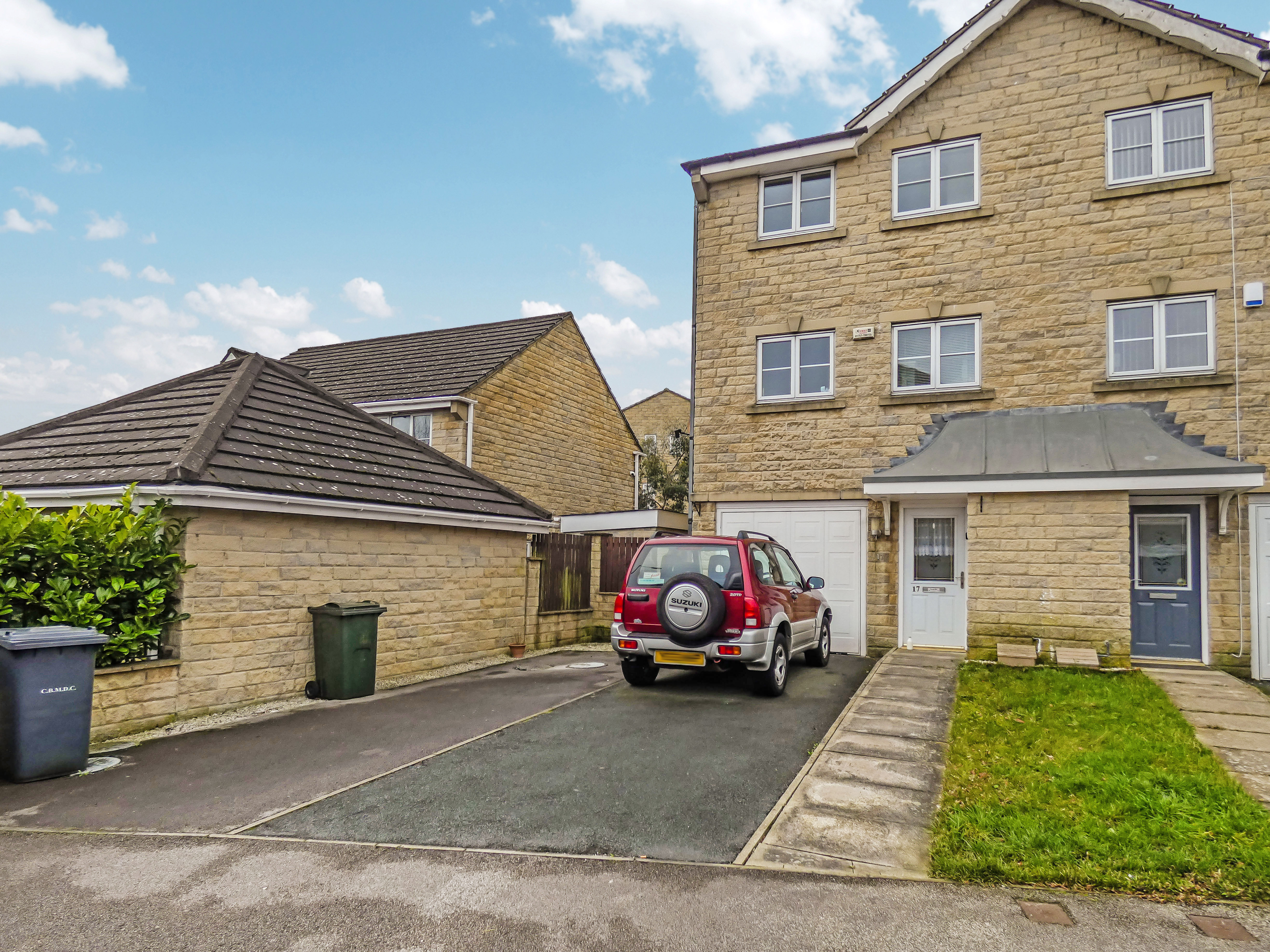 3 bedroom End Town House Winscar Avenue, BD6 Property Search Strike