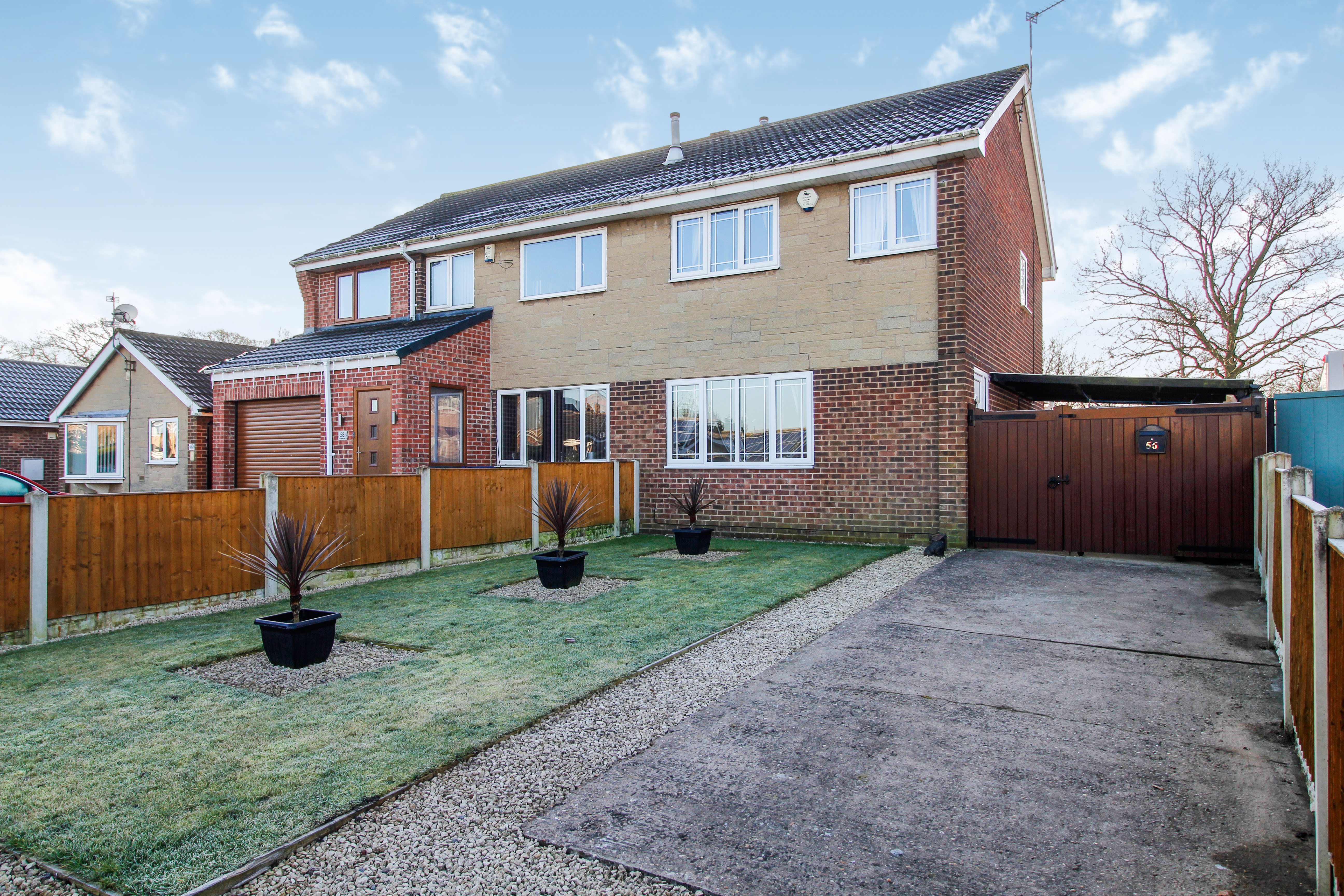 3 bedroom Semidetached House Grampian Way, DN8 Property Search