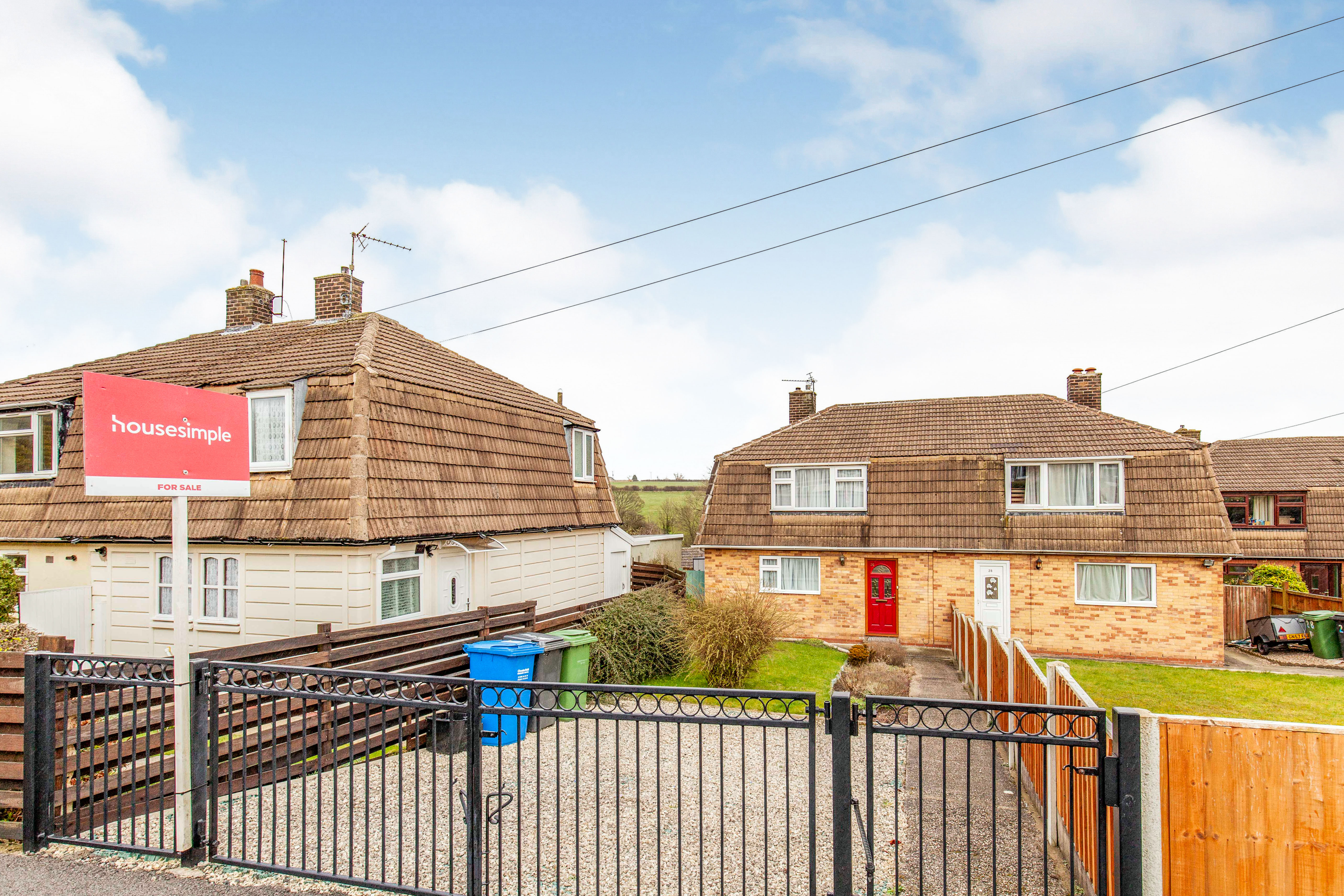 3 bedroom Semidetached House Houldsworth Drive, S41 Property
