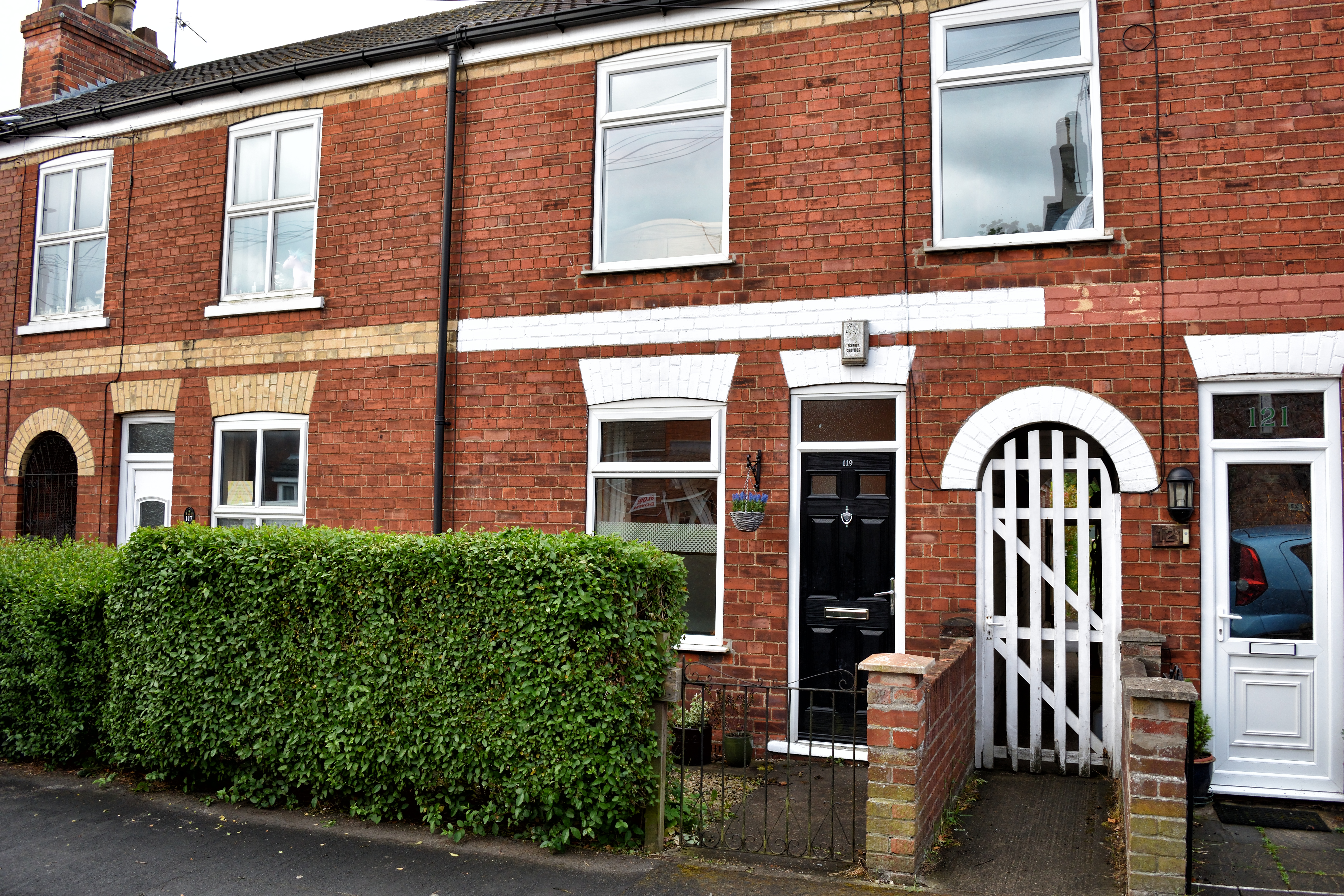 3 bedroom Terraced House Finkle Street, HU16 Property Search Strike