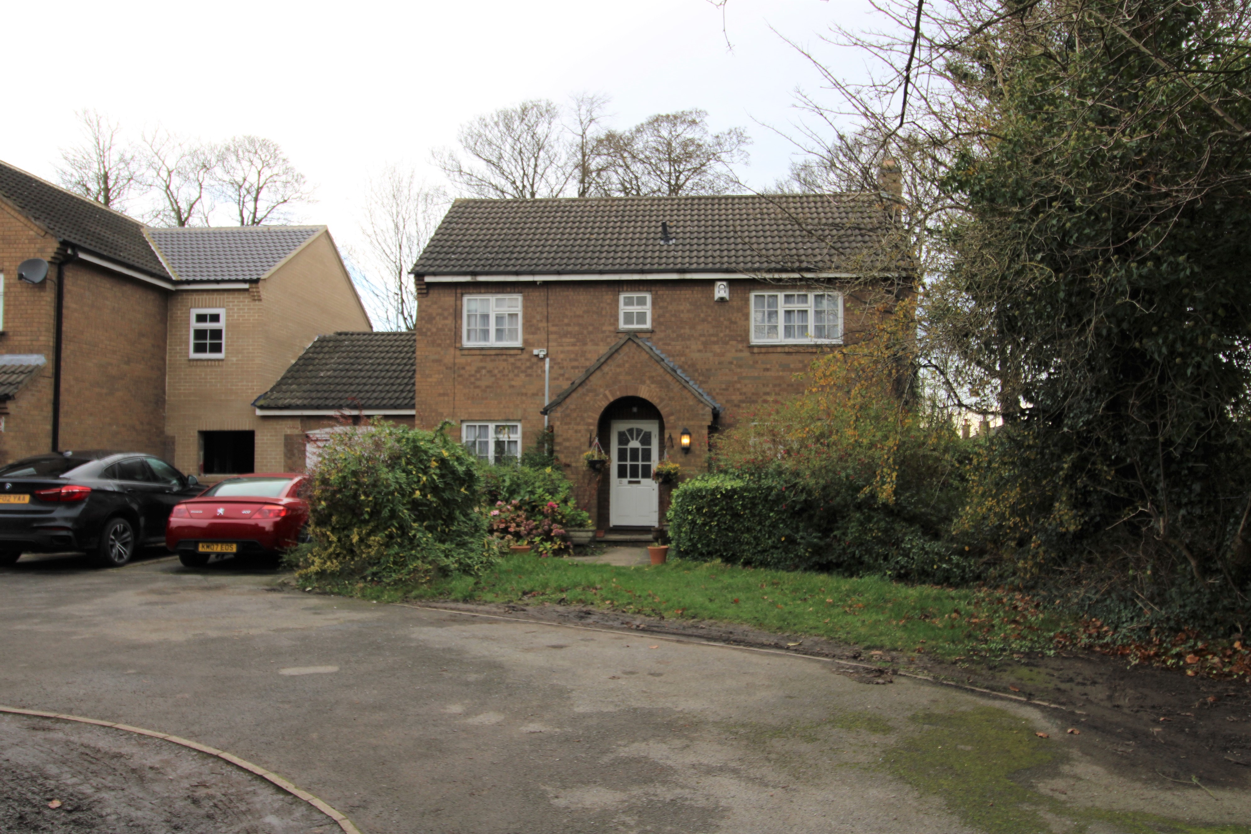 3 bedroom Detached House Roundhay Park Lane, LS17 Property Search