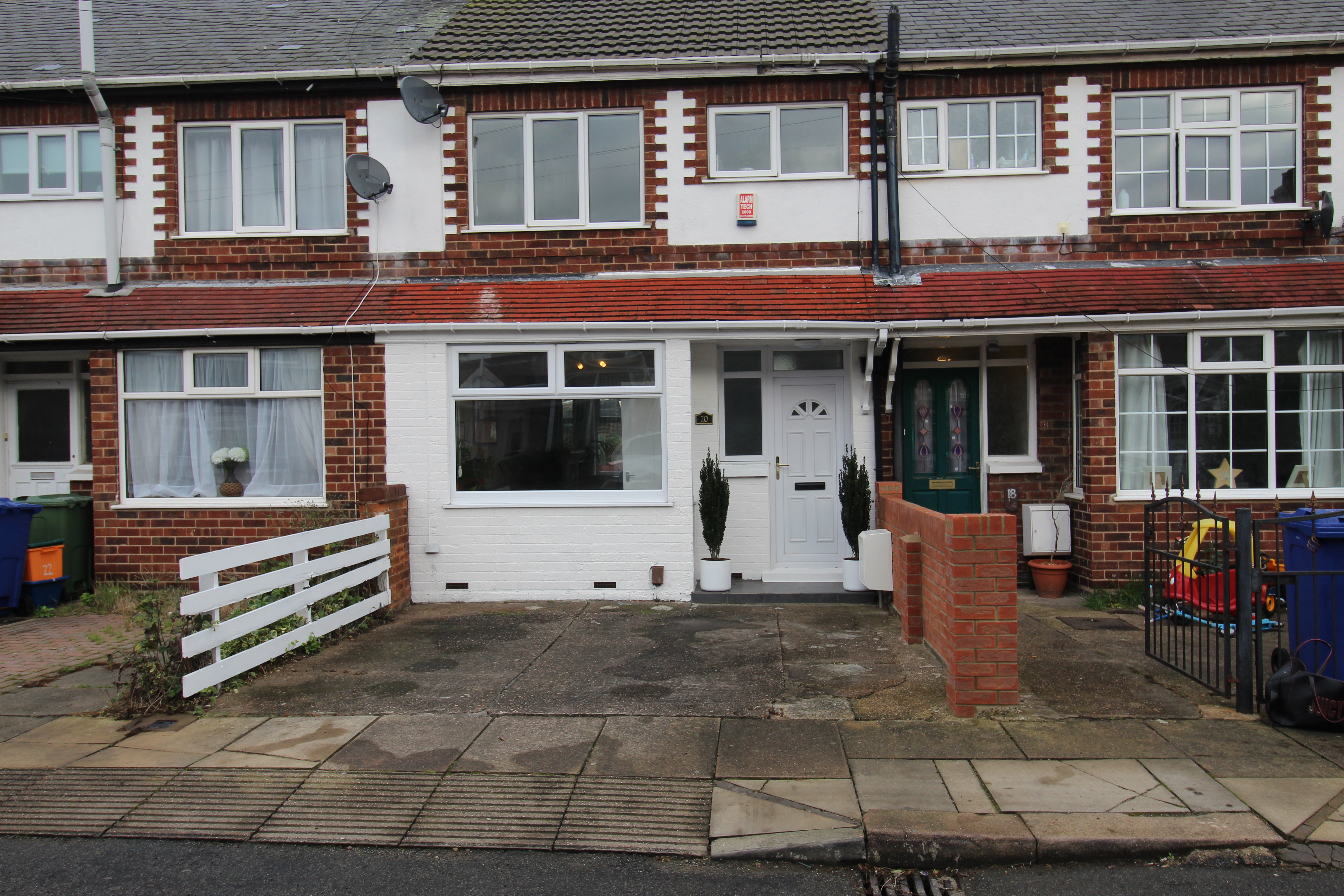 3 bedroom Terraced House Wentworth Road, DN34 Property Search Strike