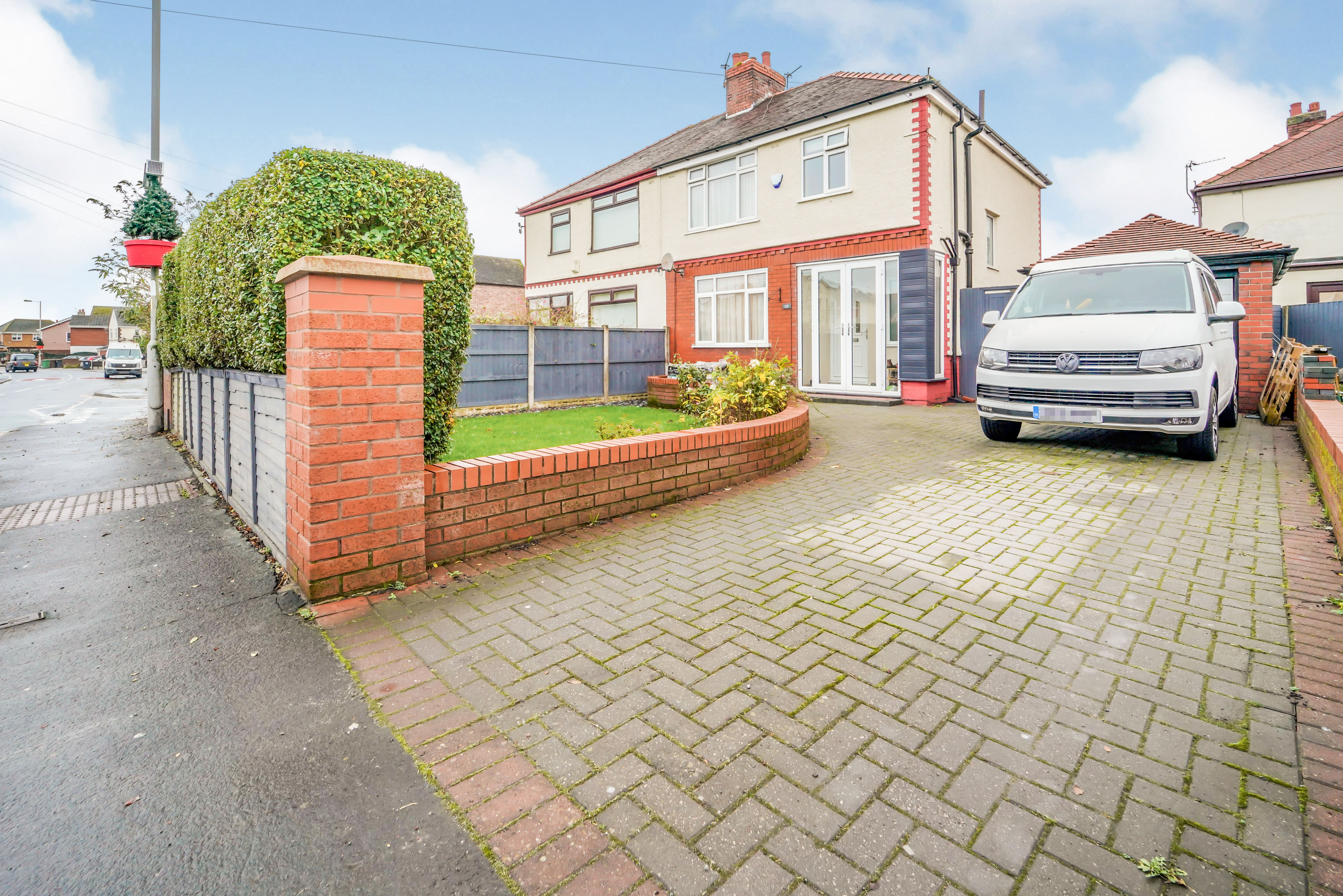3 bedroom Semidetached House Waddicar Lane, L31 Property Search
