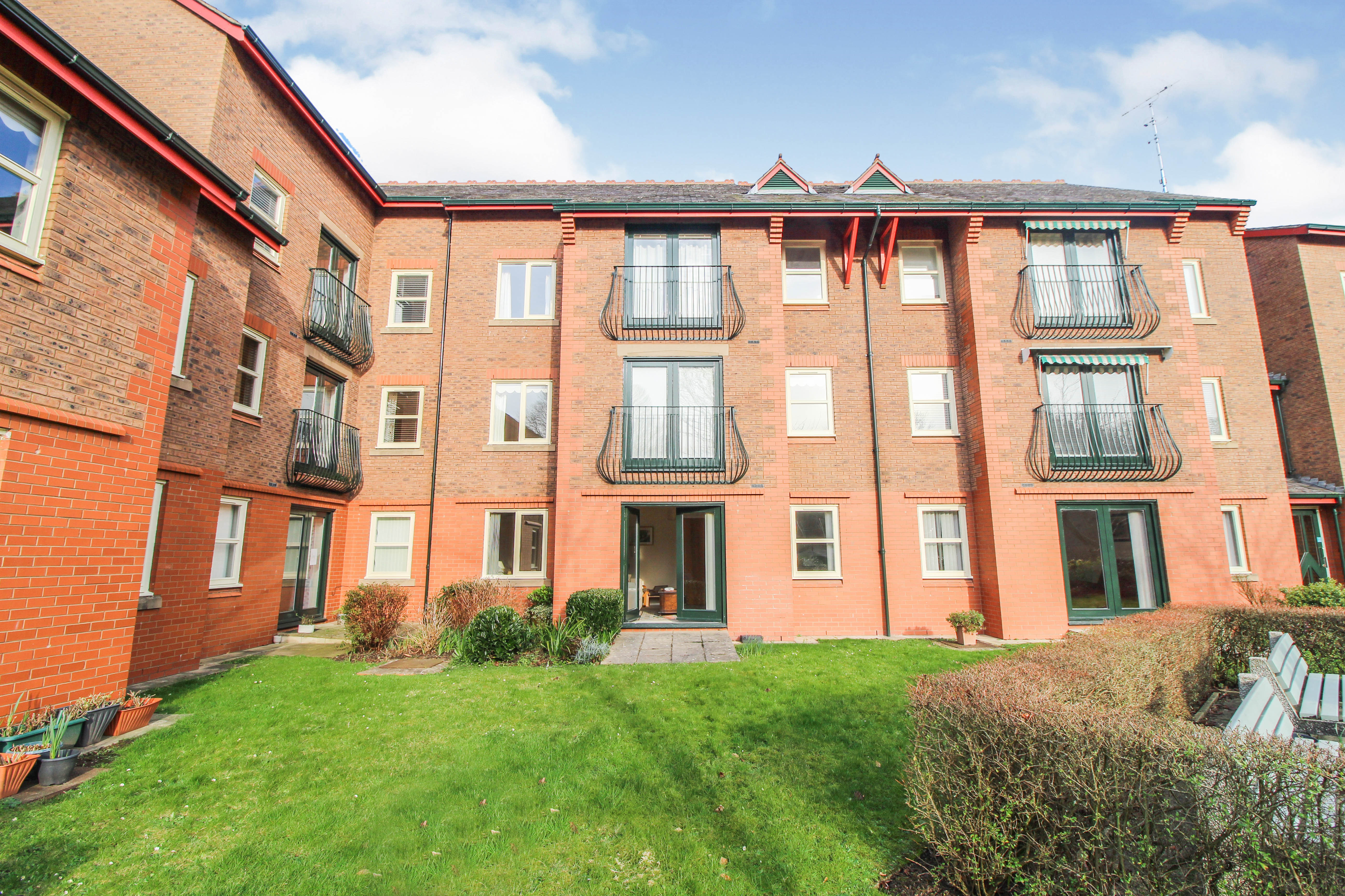 1 bedroom Flat Waterside View, CH1 Property Search Strike