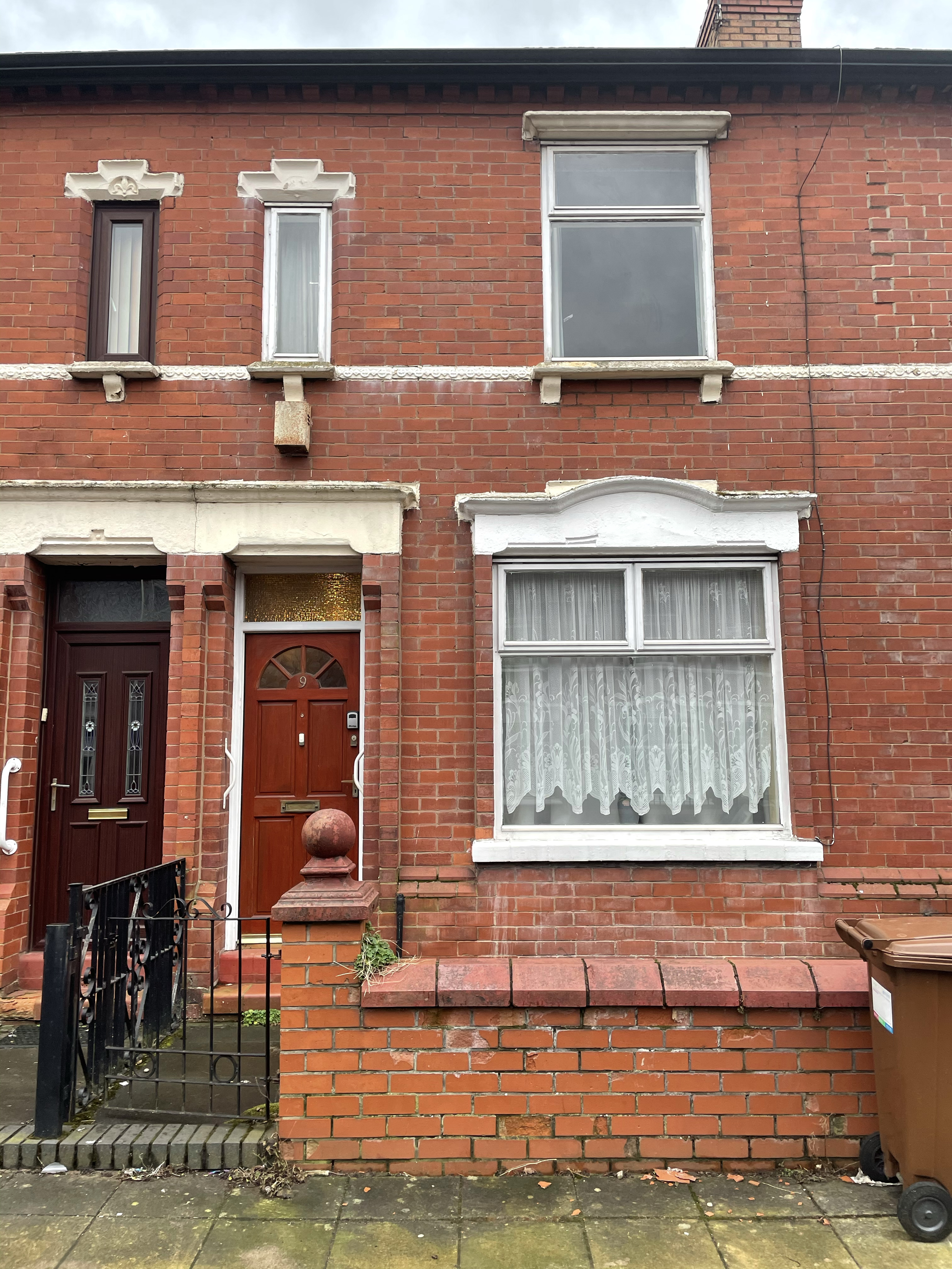2 bedroom Terraced House Belfield Road, SK5 Property Search Strike
