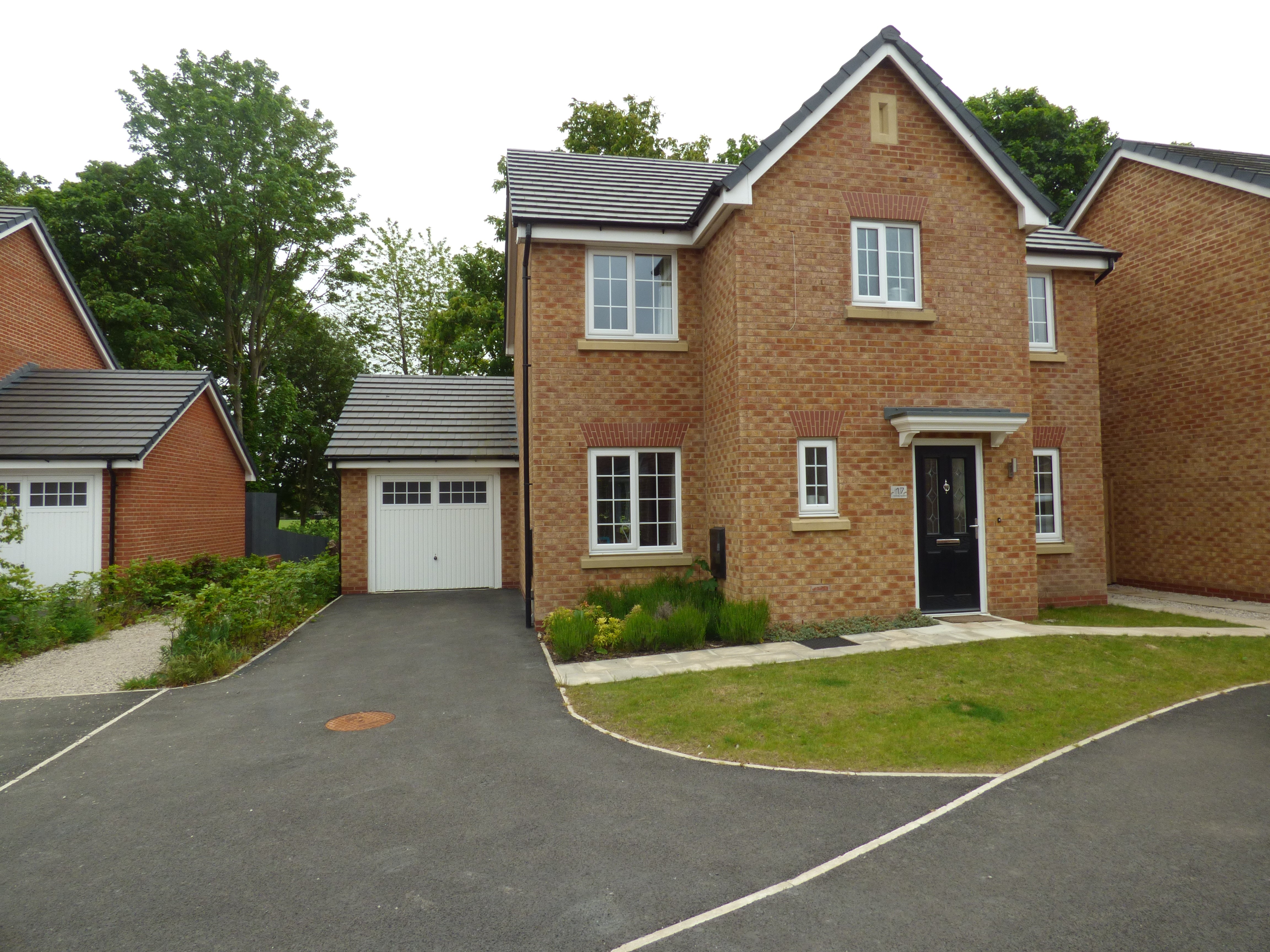 4 bedroom Detached House Rosebay Gardens, PR5 Property Search Strike