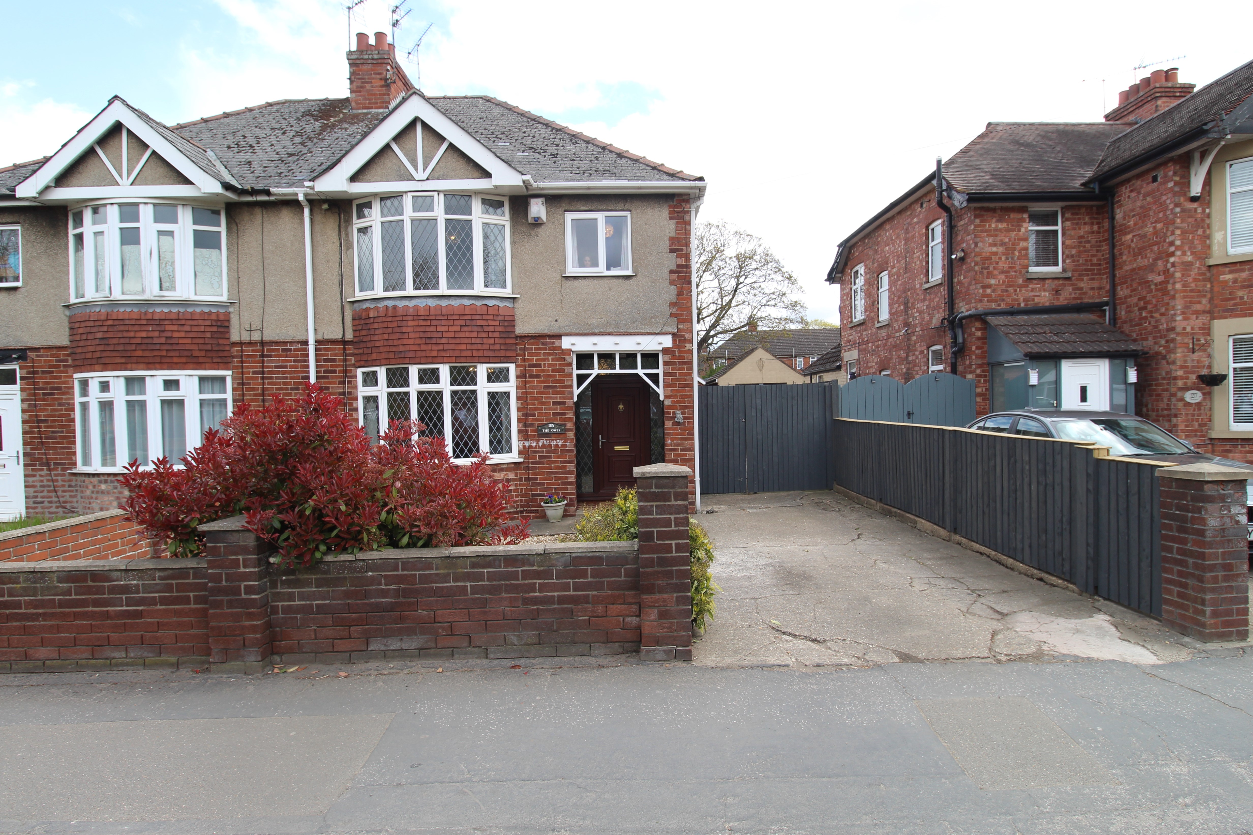 3 bedroom Semidetached House Brant Road, LN5 Property Search Strike