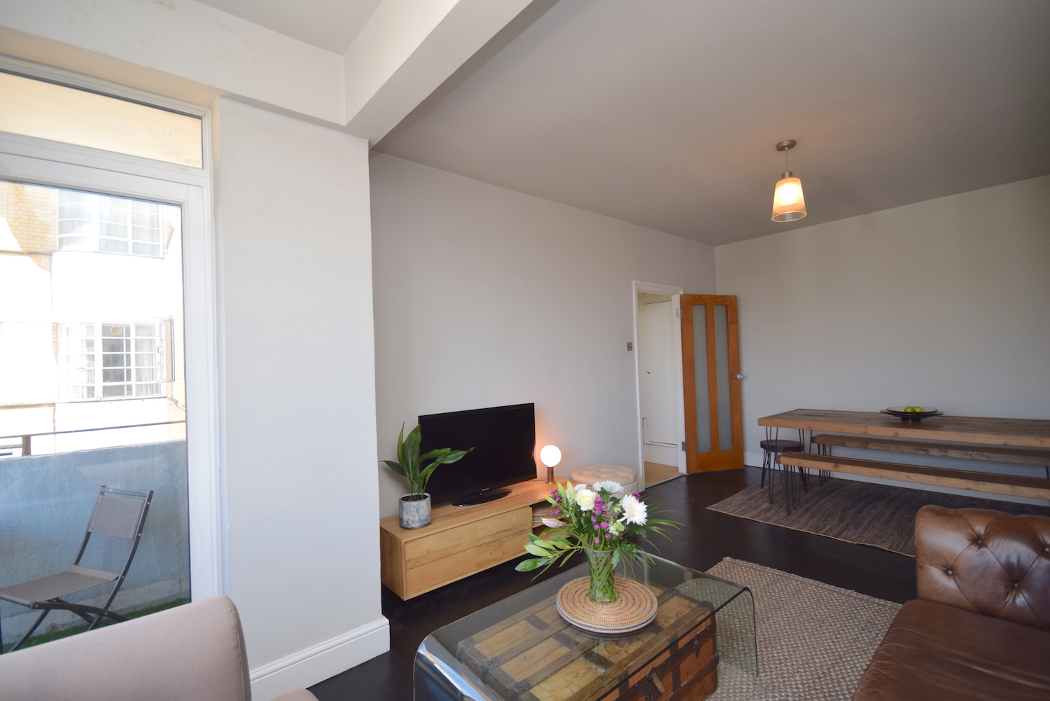2 bedroom Flat Christchurch Road, SW2 Property Search Strike