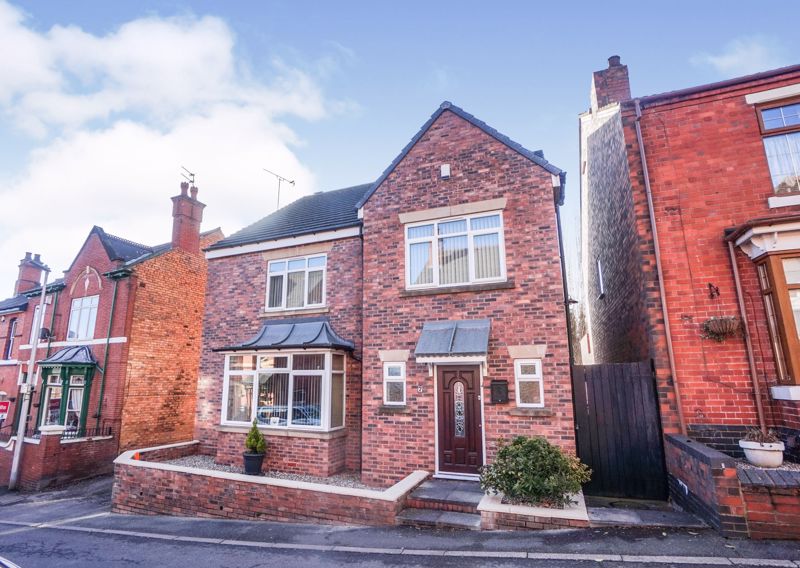 6 bedroom Detached House Hollies Drive, WS10 Property Search Strike