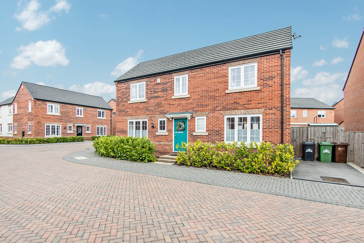 4 bedroom Detached House Princess Street, LS26 Property Search Strike