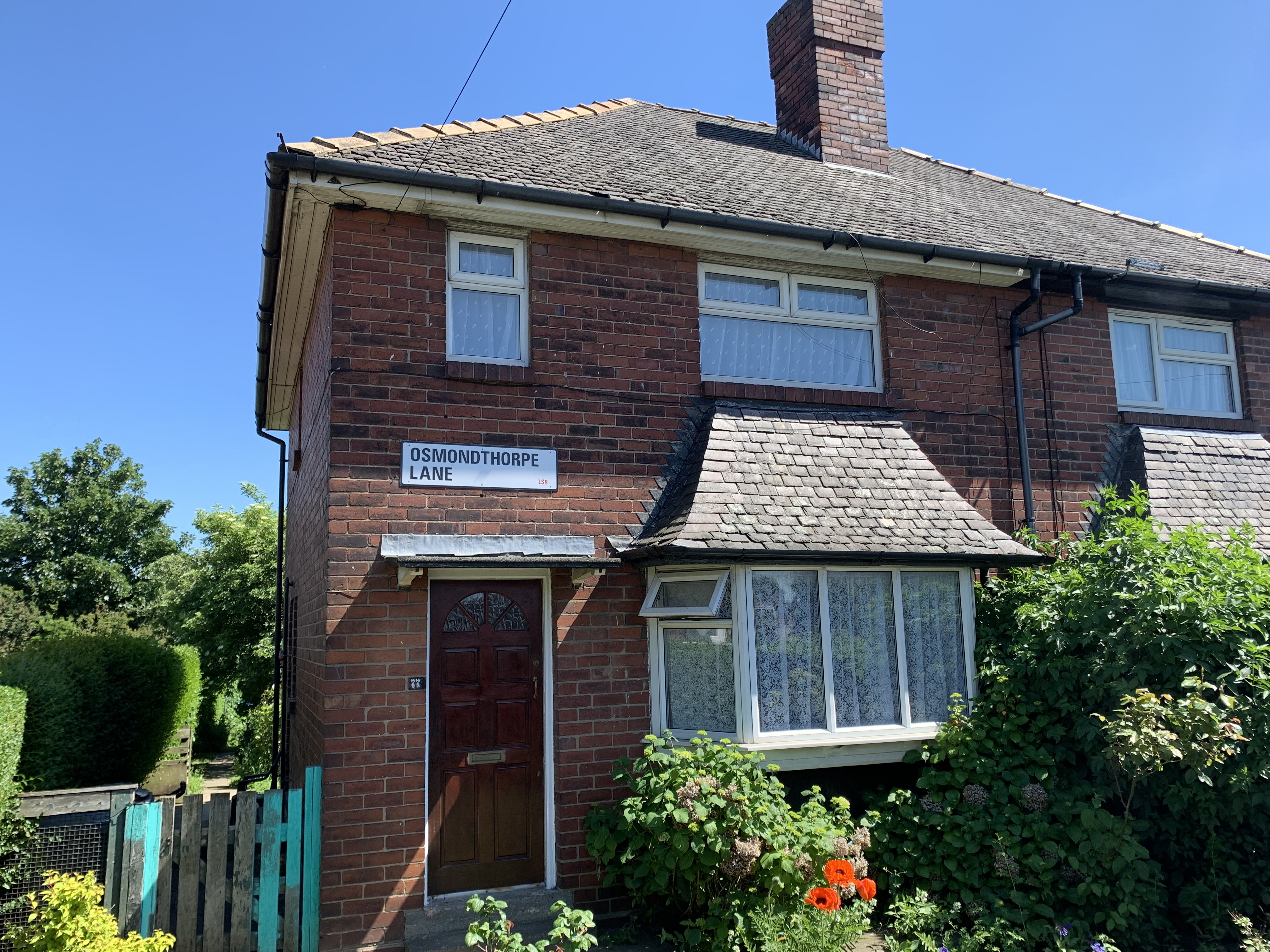 2 bedroom Semidetached House Osmondthorpe Lane, LS9 Property Search Strike