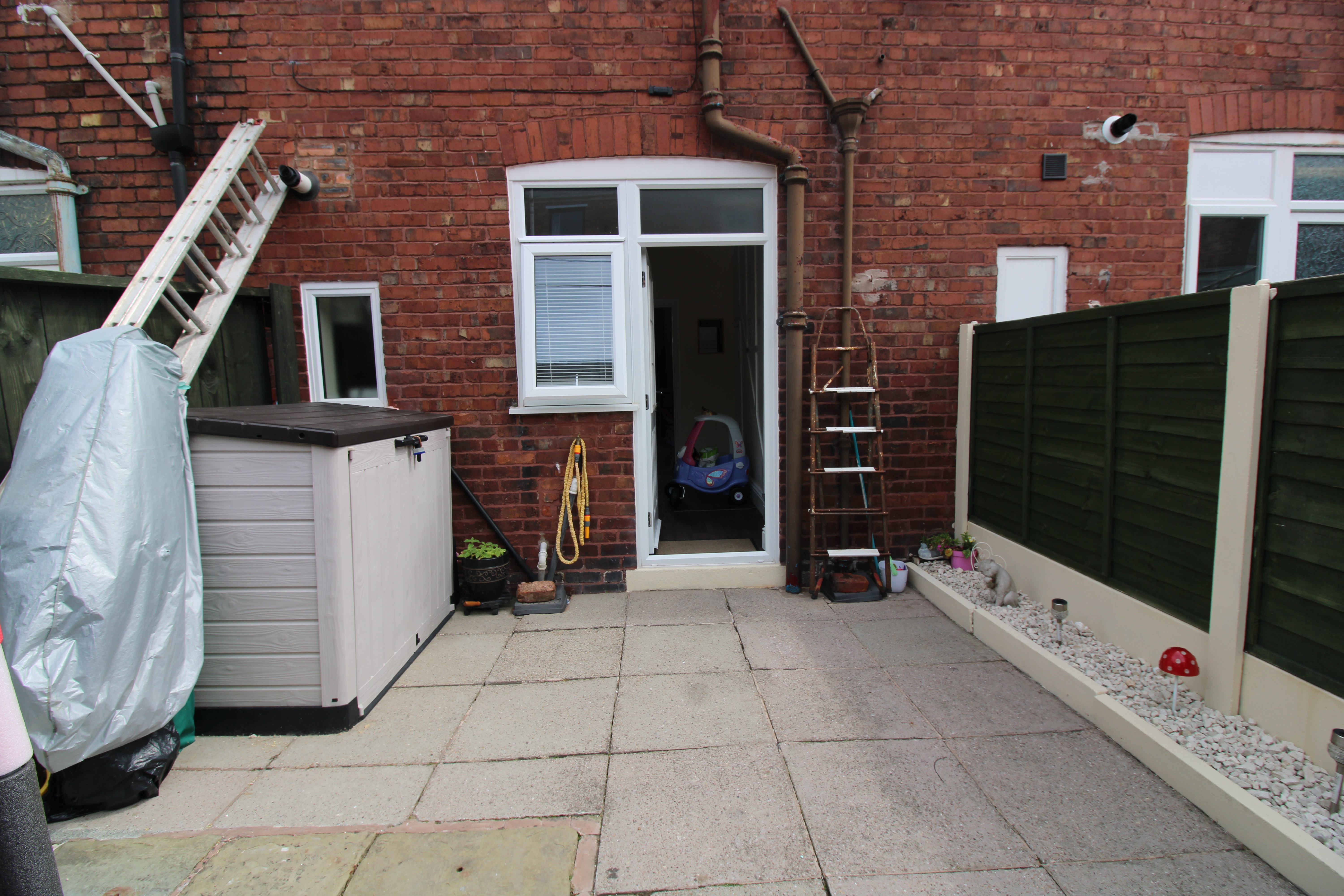 2 bedroom Terraced House Coronation Crescent, PR1 Strike