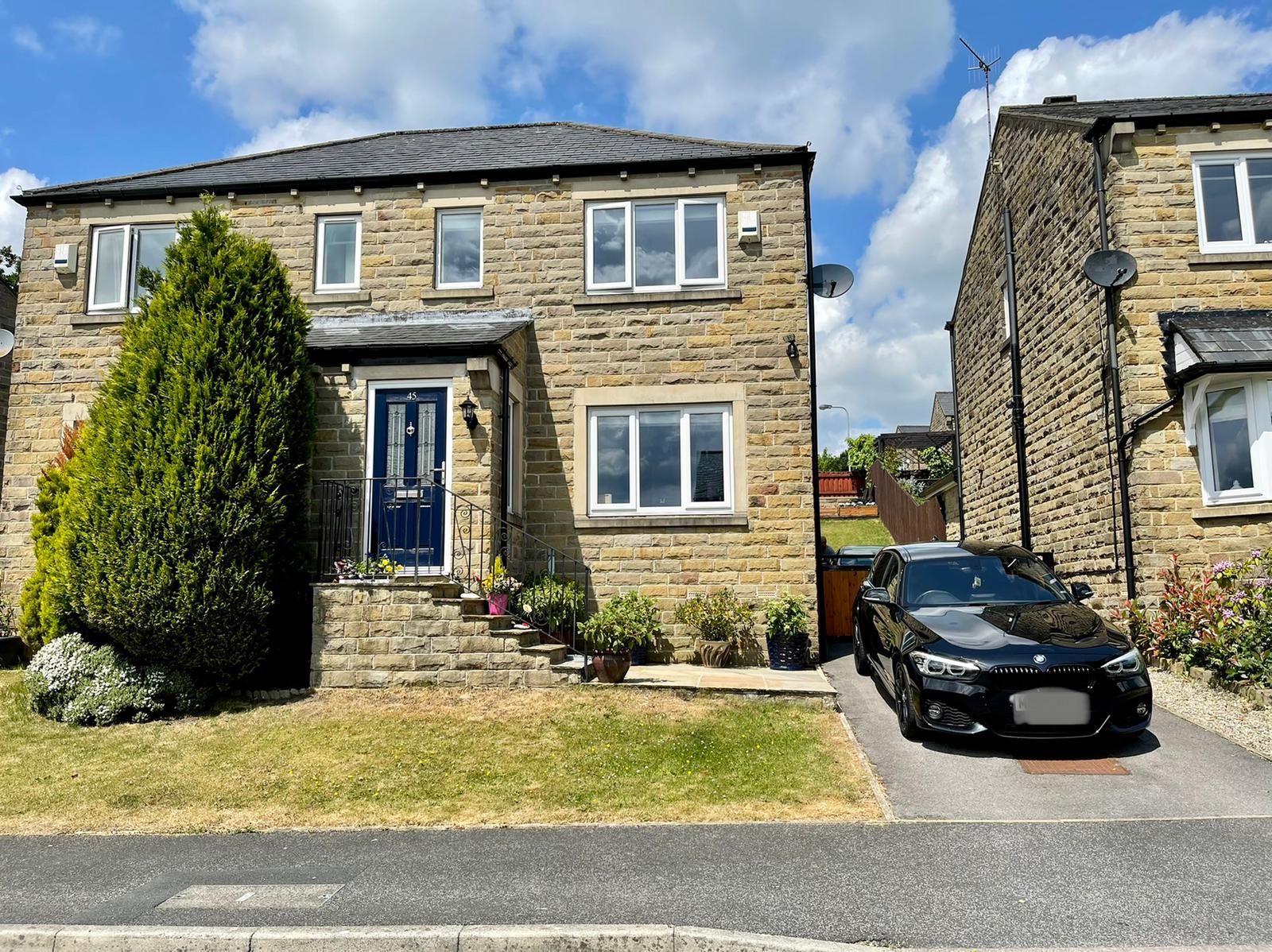 2 bedroom Semidetached House Pasture Avenue, BD22 Property Search