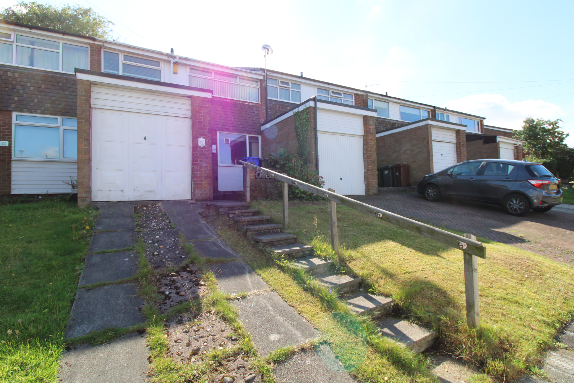 3 bedroom Townhouse Hawthorn Drive, SK15 Property Search Strike