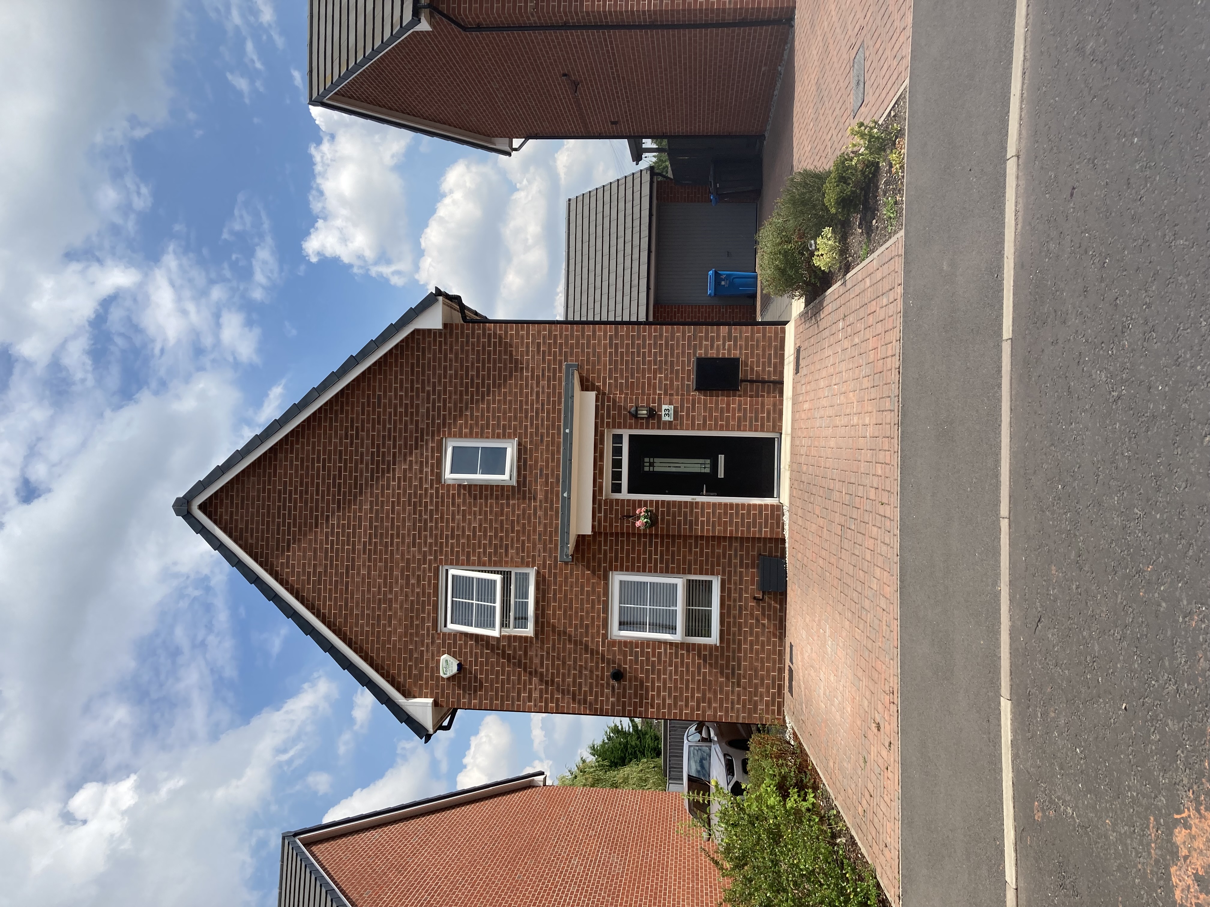 3 bedroom Detached House Springwell Avenue, Roby, L36 Property