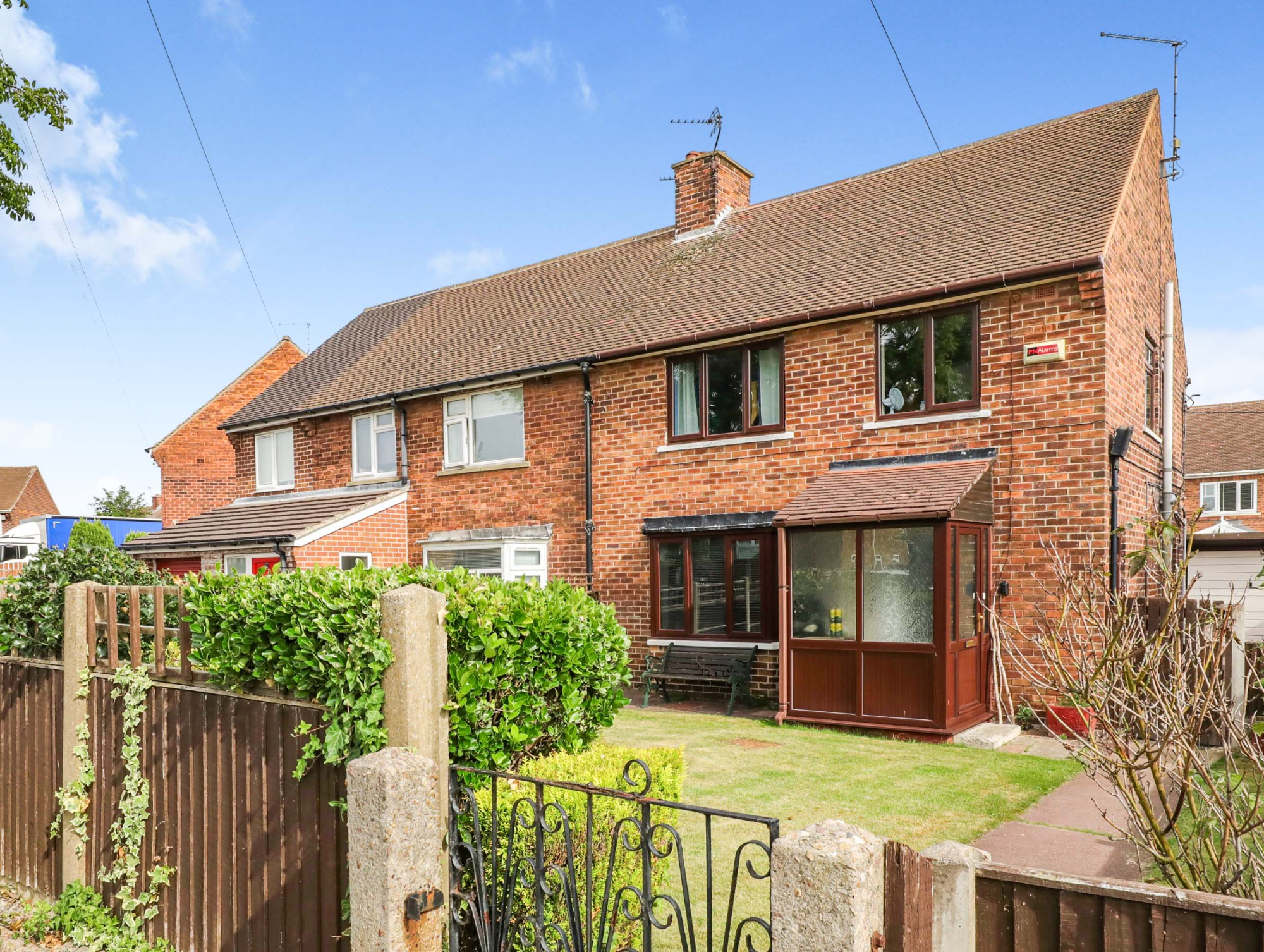 3 bedroom Semidetached House Breck Lane, Dinnington, S25 Property