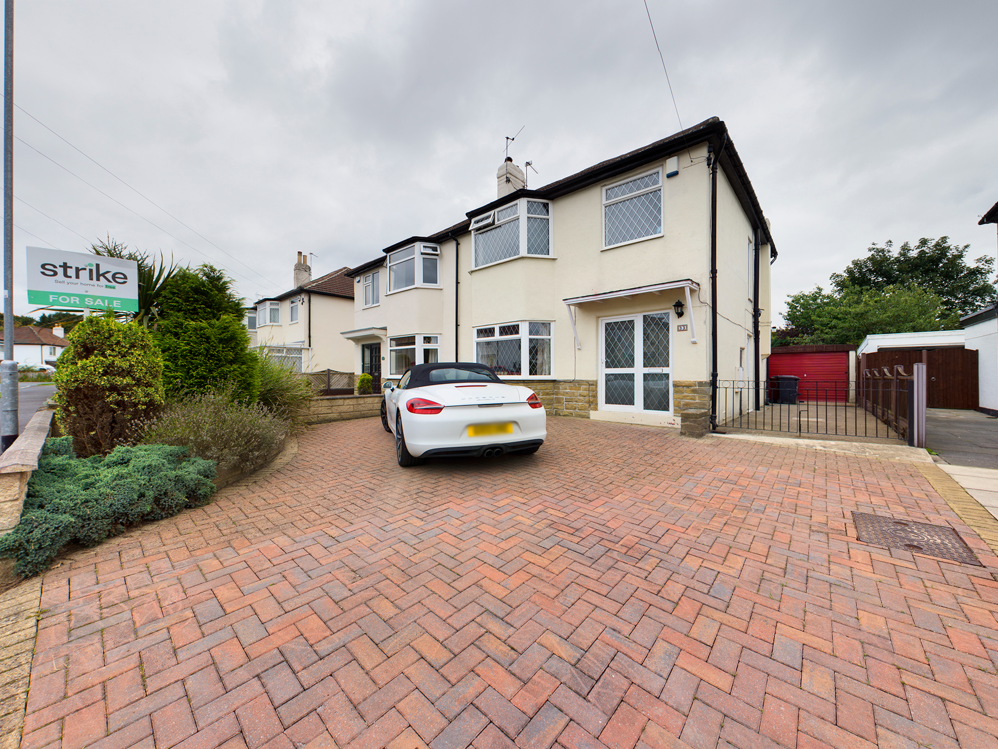 3 bedroom Semidetached House Ringwood Drive, LS14 Property Search