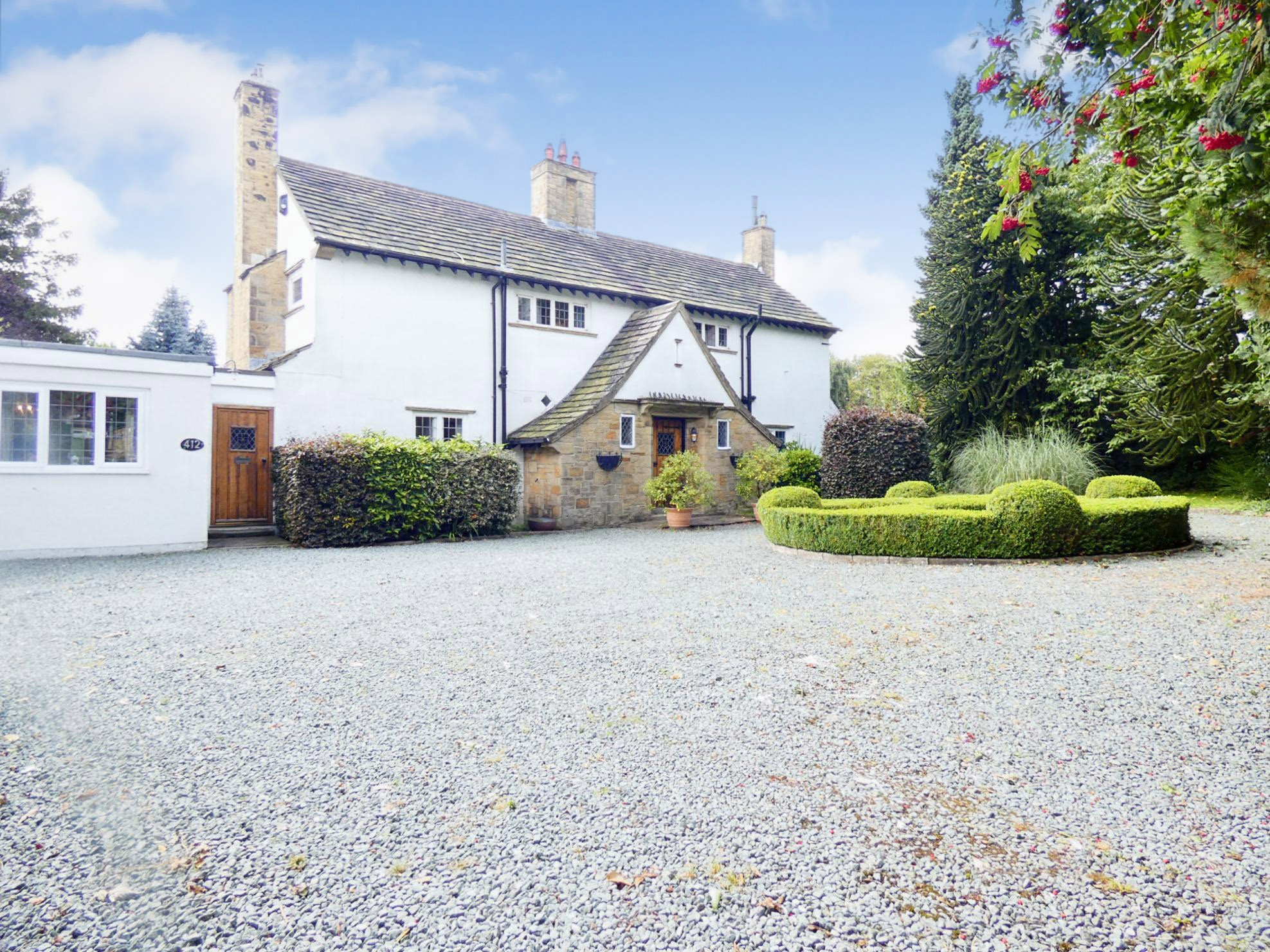 5 bedroom Detached House Selby Road, LS15 Property Search Strike