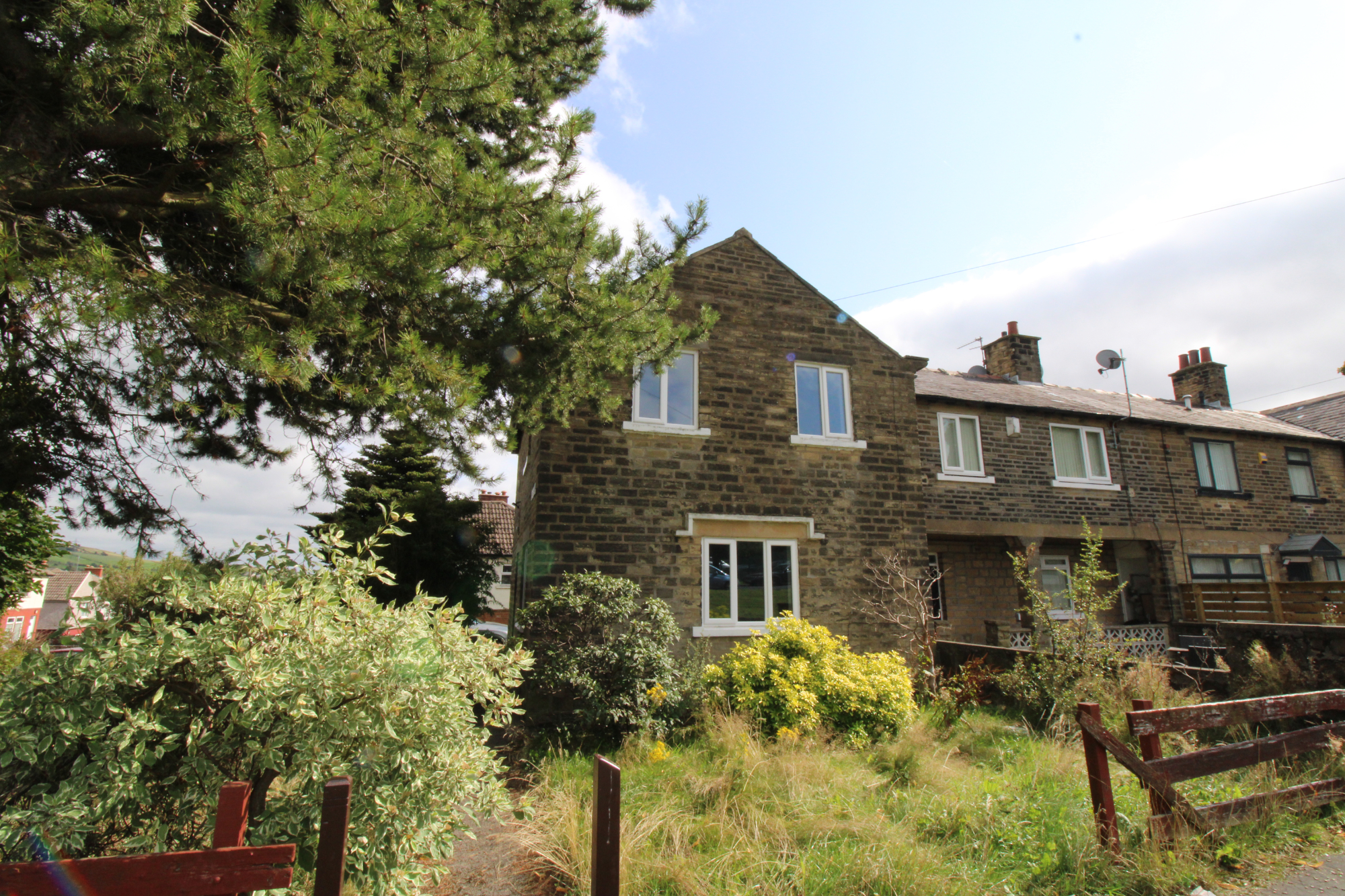 3 bedroom Terraced House Nursery Lane, HX3 Property Search Strike