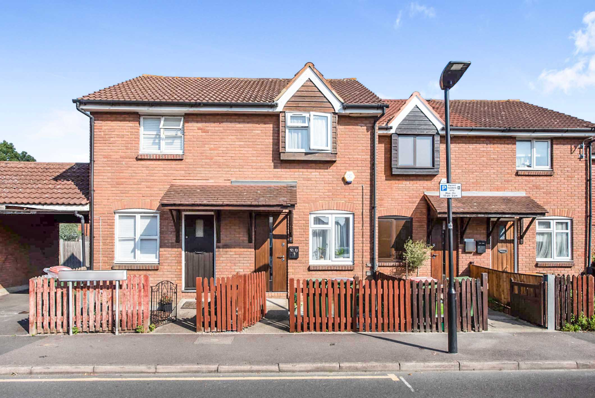 2 bedroom Terraced House Oliver Gardens, Beckton, E6 Property