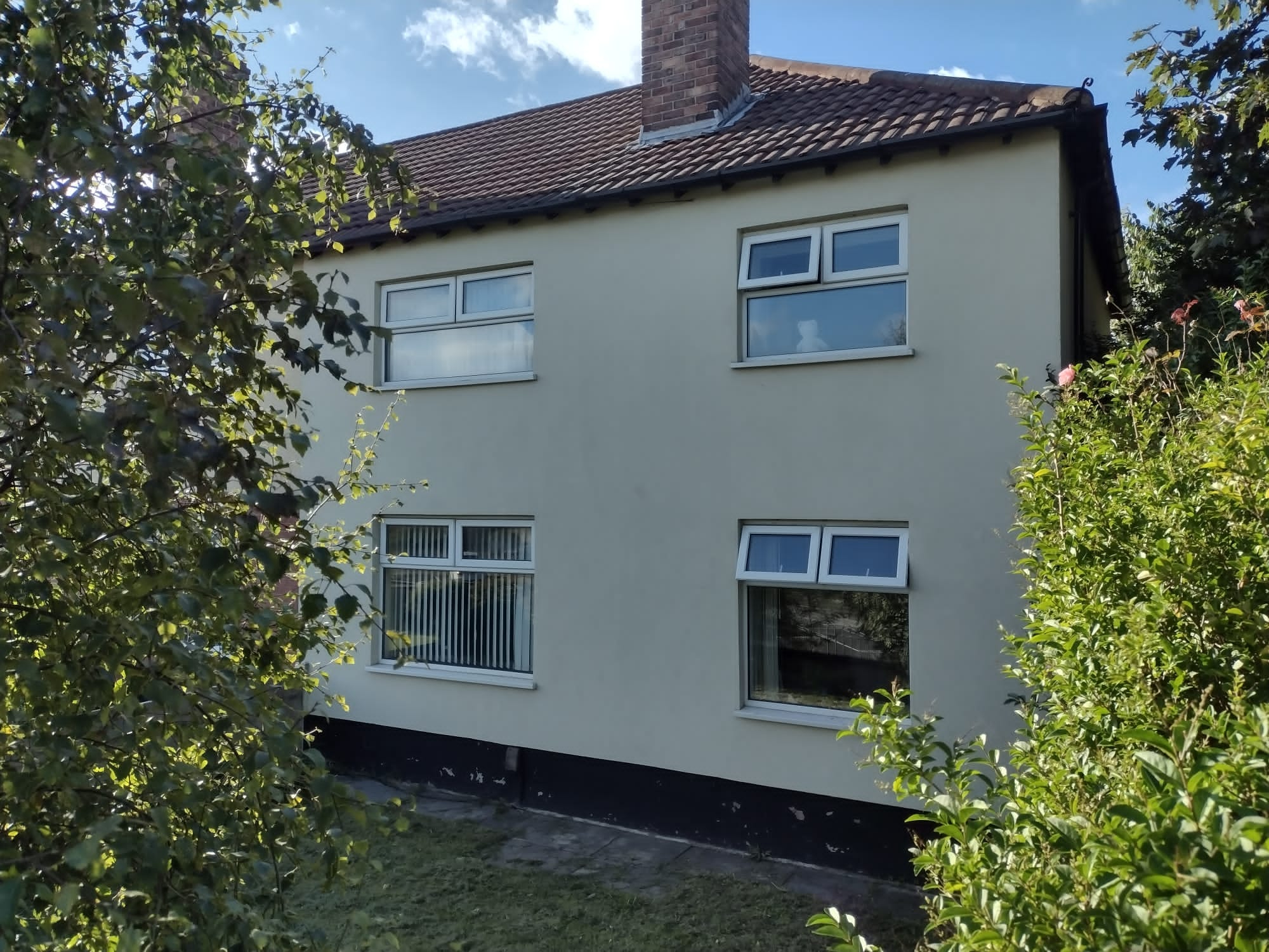 3 bedroom Semidetached House Woolton Road, L19 Property Search