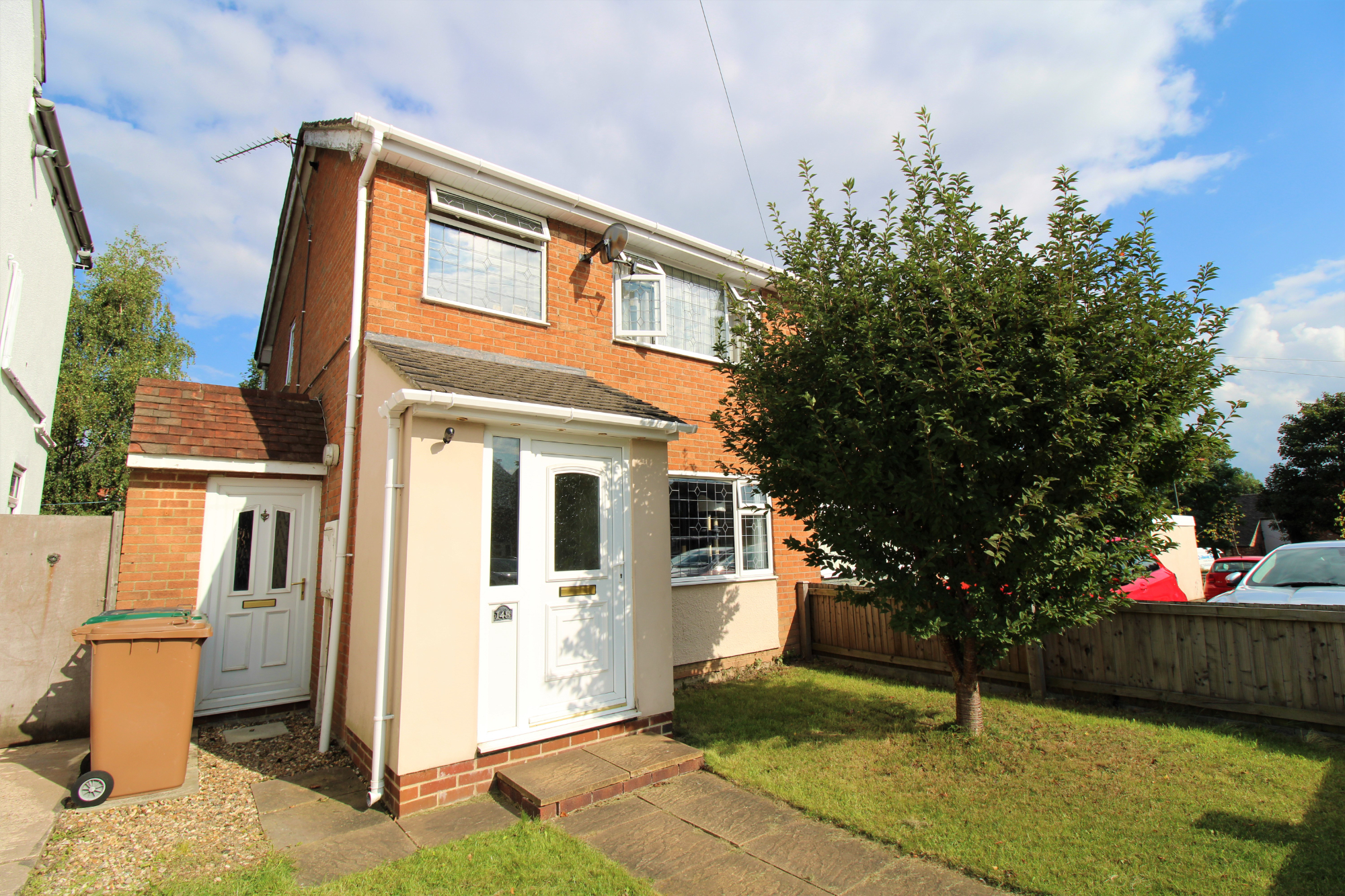 3 bedroom Semidetached House Wilmot Road, DE11 Property Search