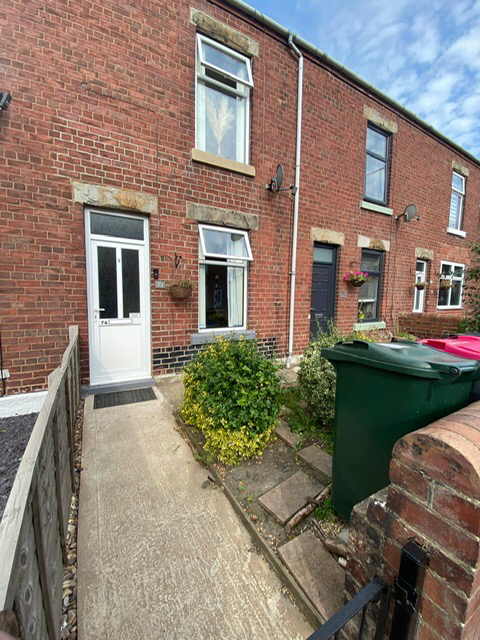 3 bedroom Terraced House Wood Lane, S60 Property Search Strike