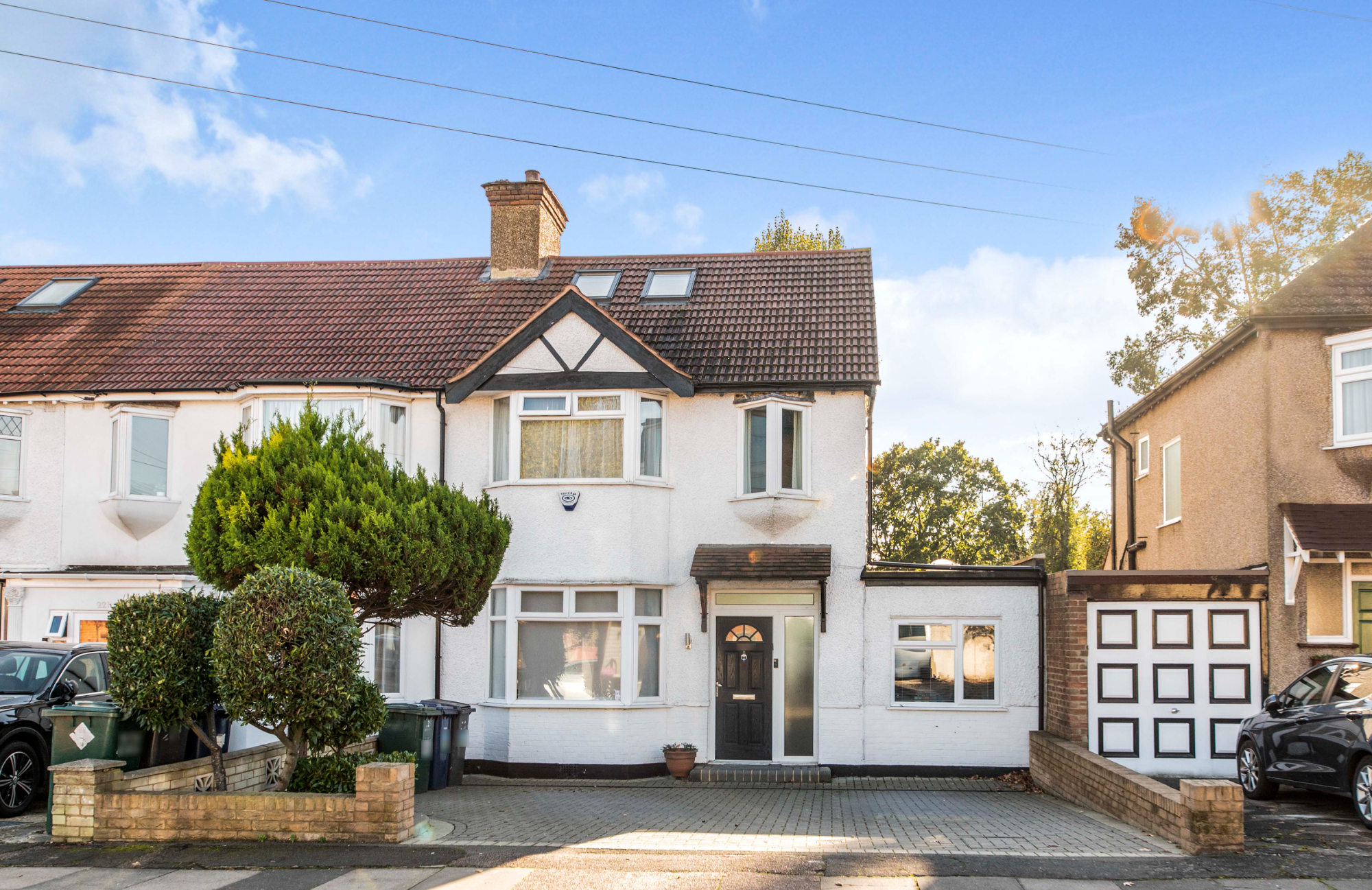 4 bedroom Semidetached House Hale Drive, NW7 Property Search Strike
