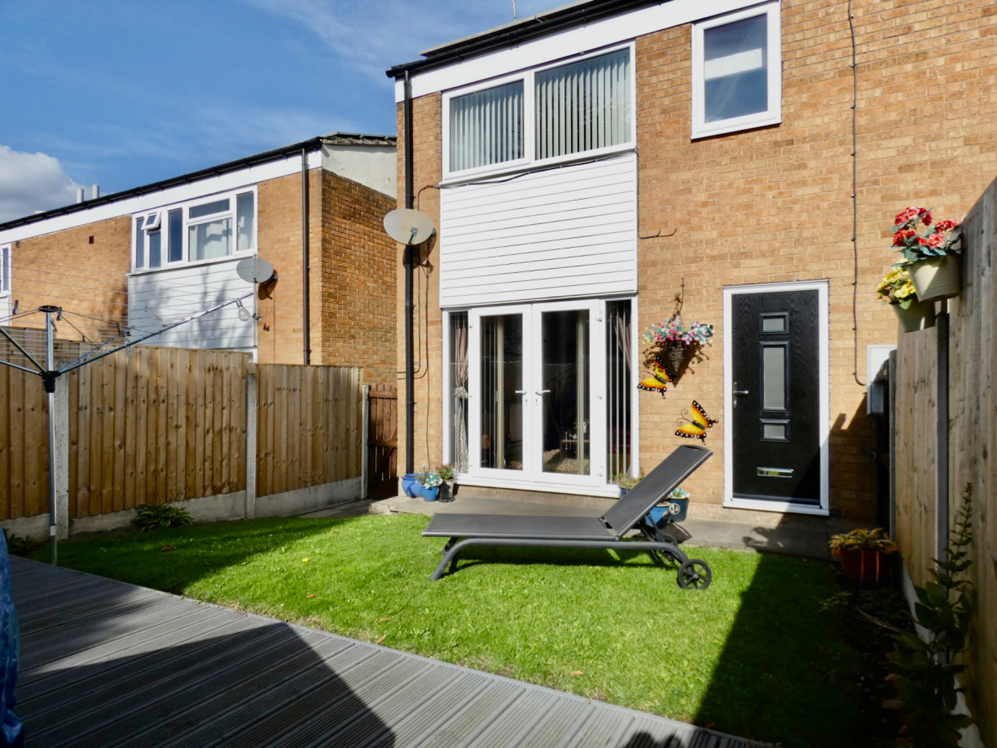 3 bedroom Semidetached House Hayfield Close, S43 Property Search