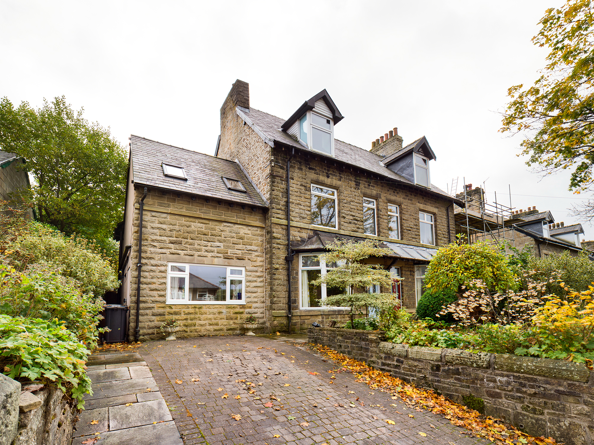 5 bedroom Semidetached House Brown Edge Road, SK17 Property Search