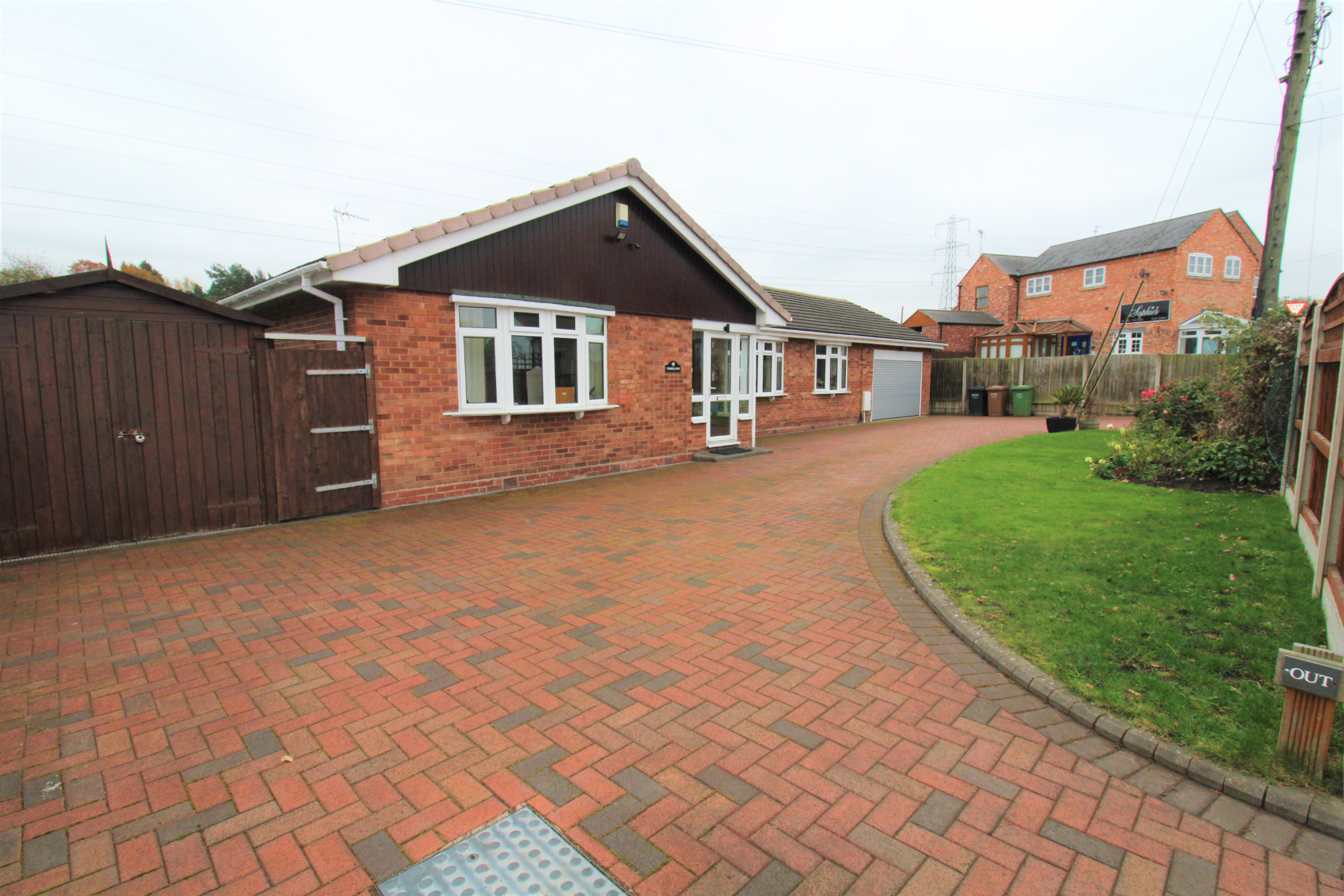 3 bedroom Detached Bungalow Stanklyn Lane, DY11 Property Search