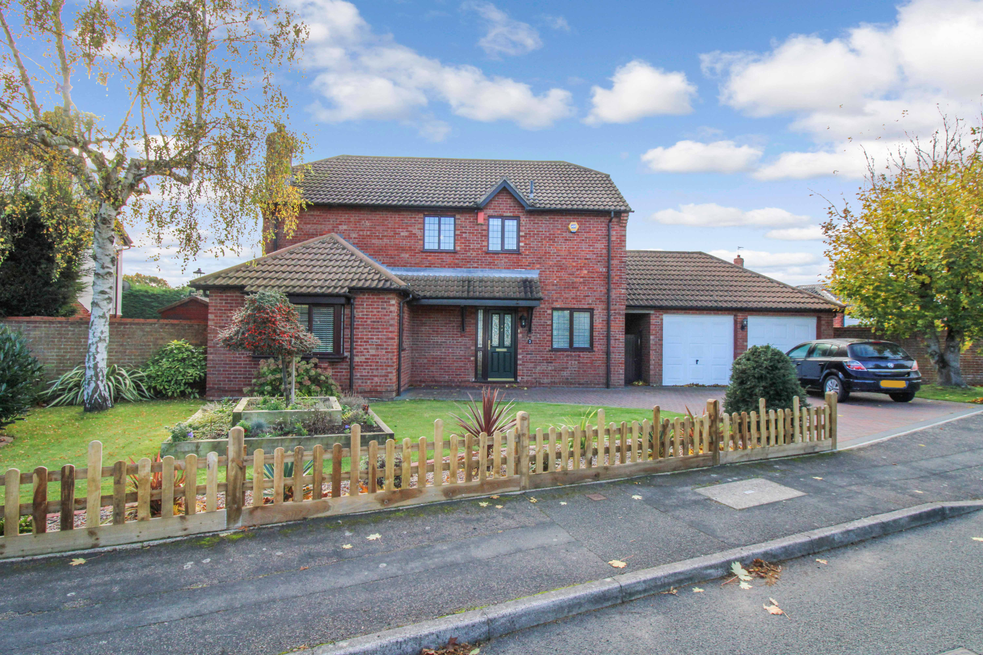 4 bedroom Detached House Herrick Way, LE18 Property Search Strike