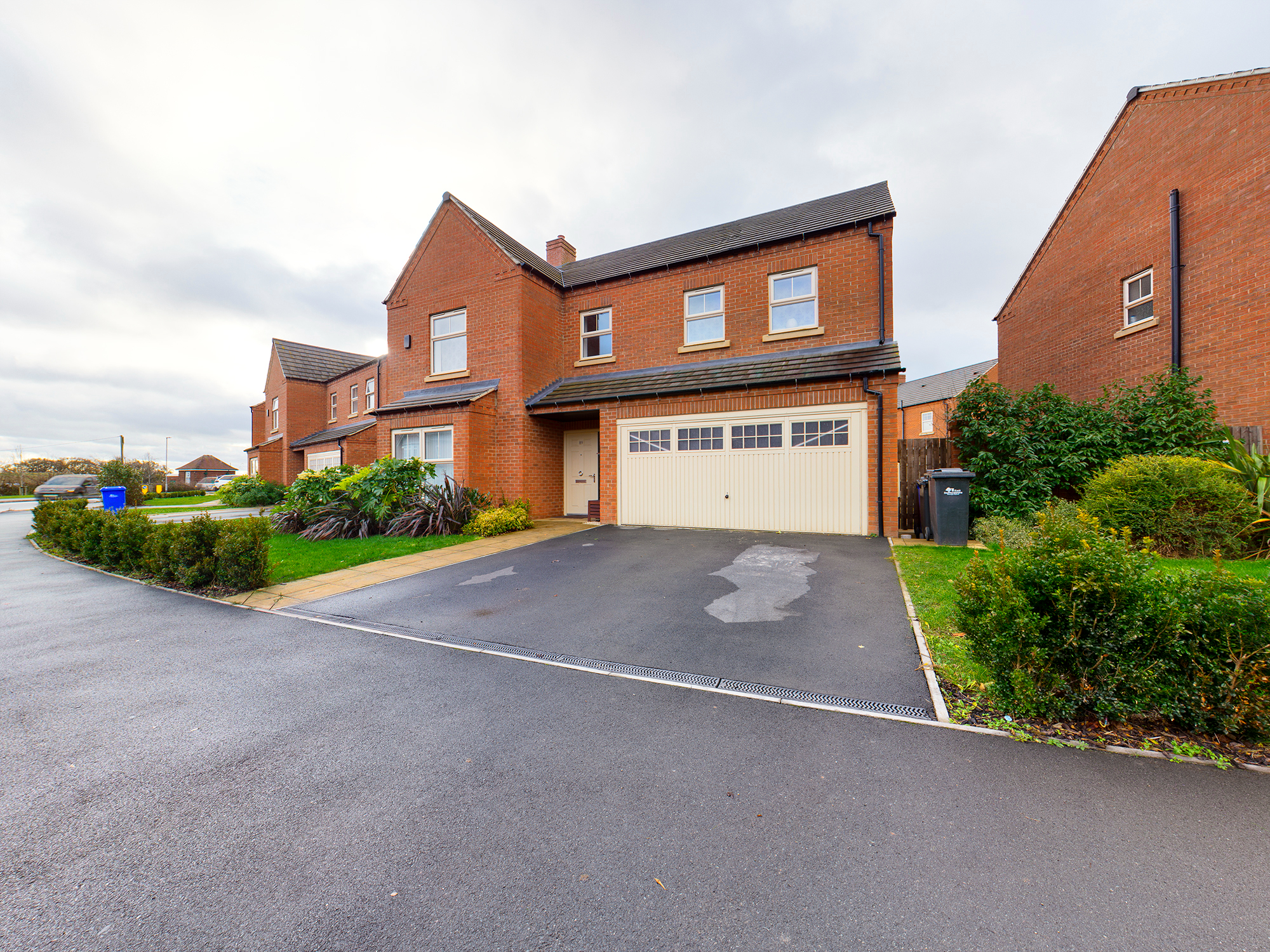 5 bedroom Detached House Reservoir Road, DE14 Property Search Strike