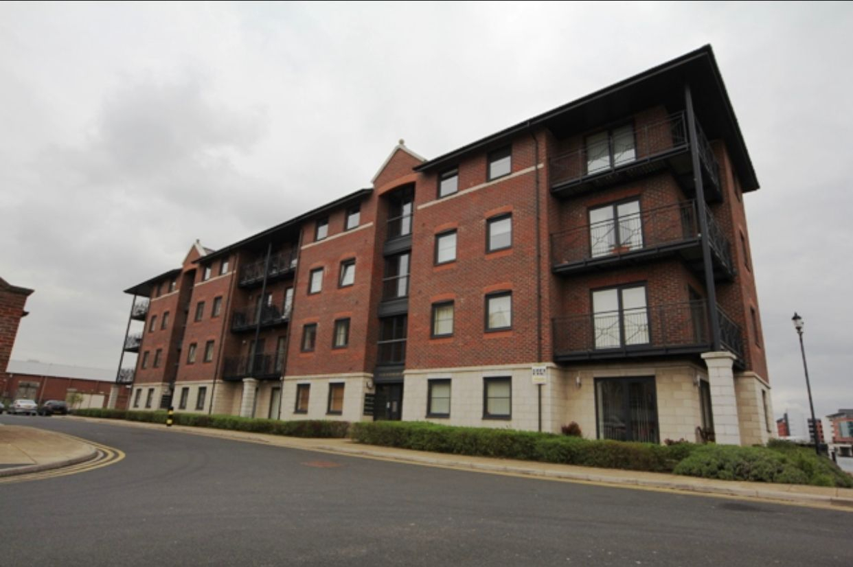 2 bedroom Flat Waterloo Quay, L3 Property Search Strike