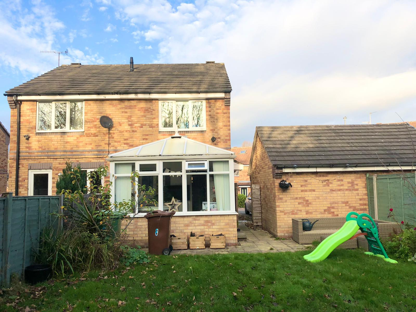 2 bedroom Semidetached House Martindale Drive, LS13 Property Search Strike