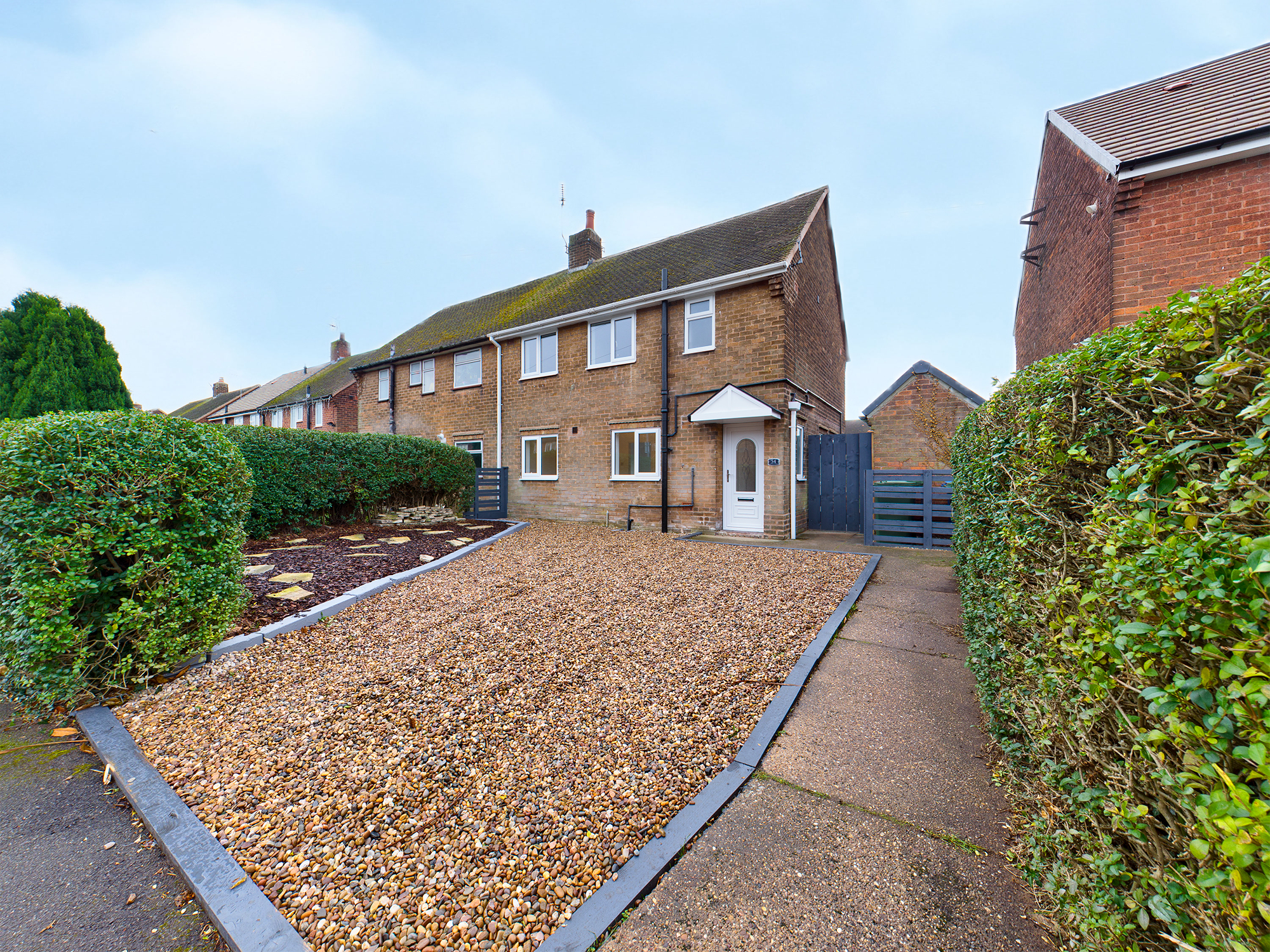 3 bedroom Semidetached House Chesterton Drive, S81 Property Search