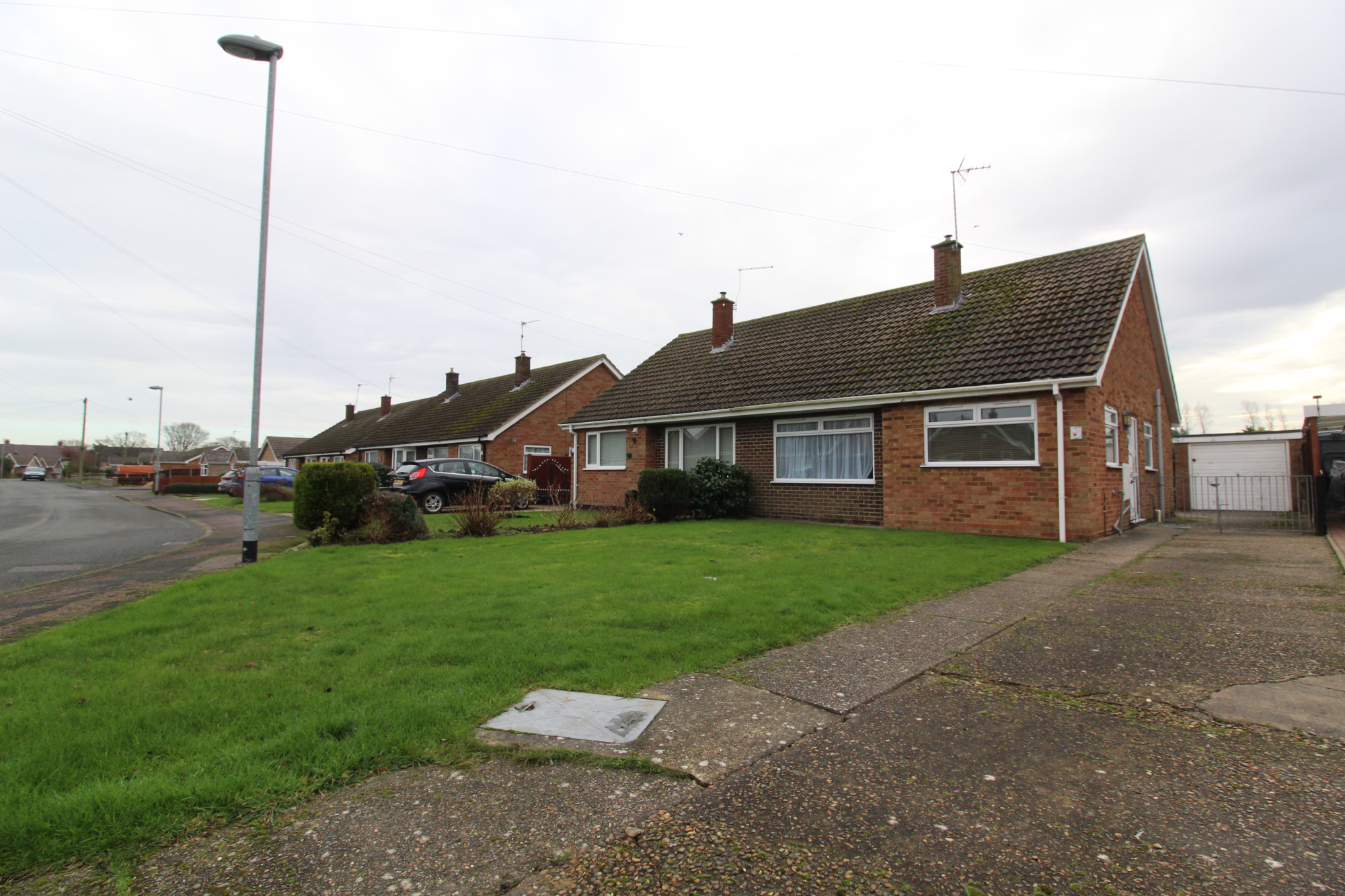 2 bedroom Bungalow Summerfield Road, NR29 Property Search Strike