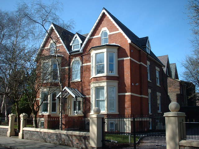 2 bedroom Flat Ivanhoe Road, L17 Property Search Strike