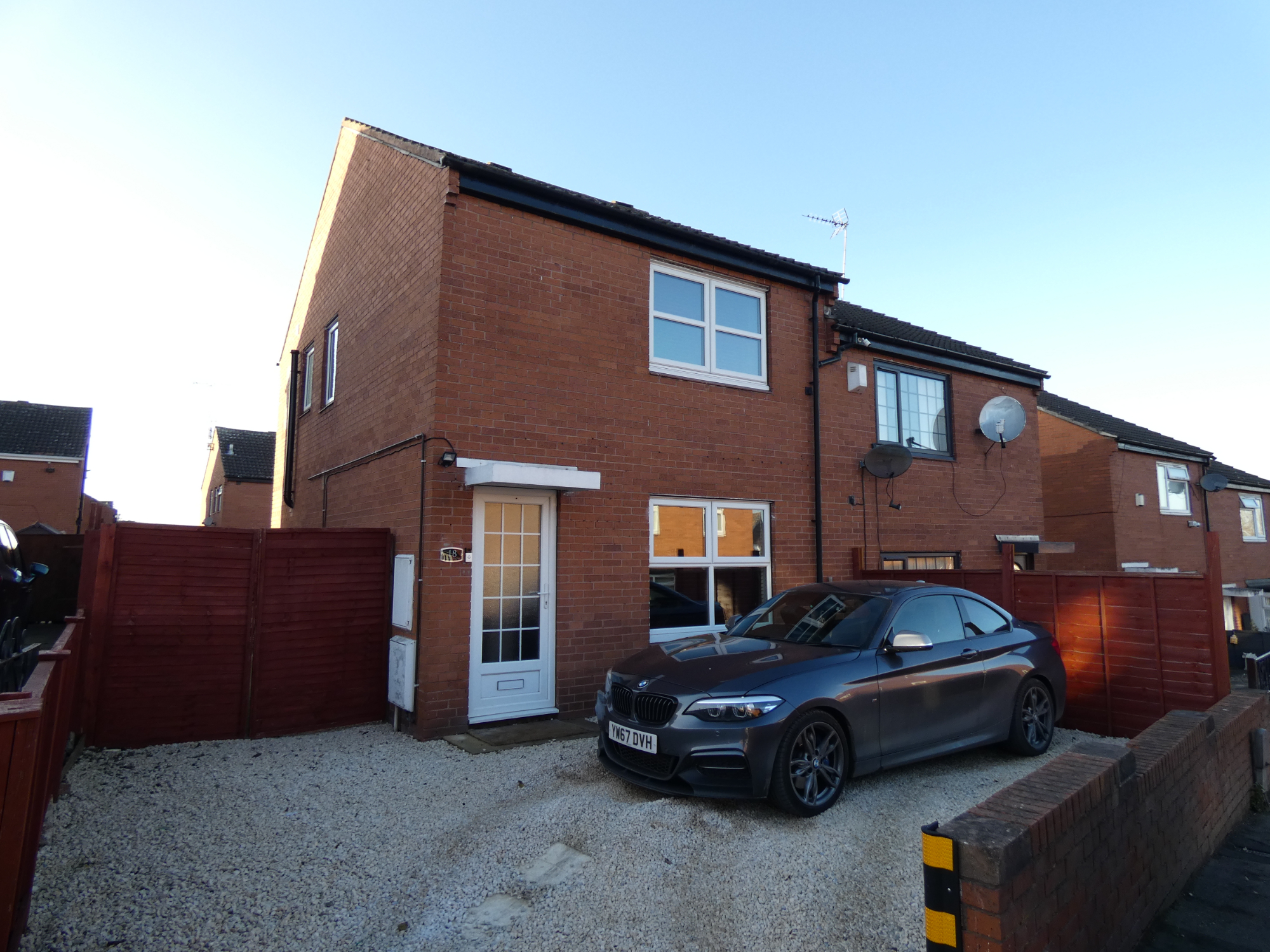 2 bedroom Semidetached House Tremont Gardens, LS10 Property Search