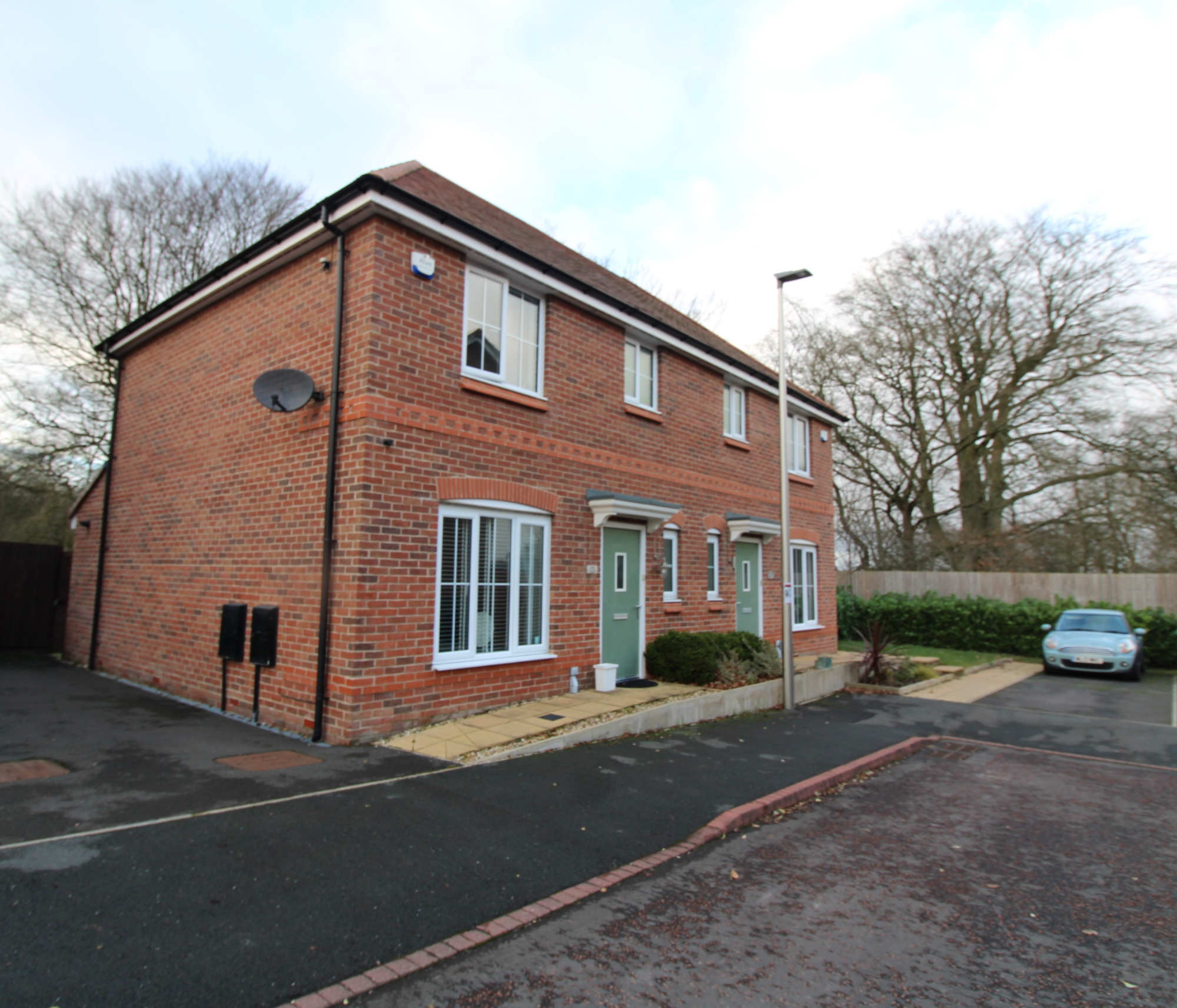 3 bedroom Semidetached House Broadfern, WN6 Property Search Strike