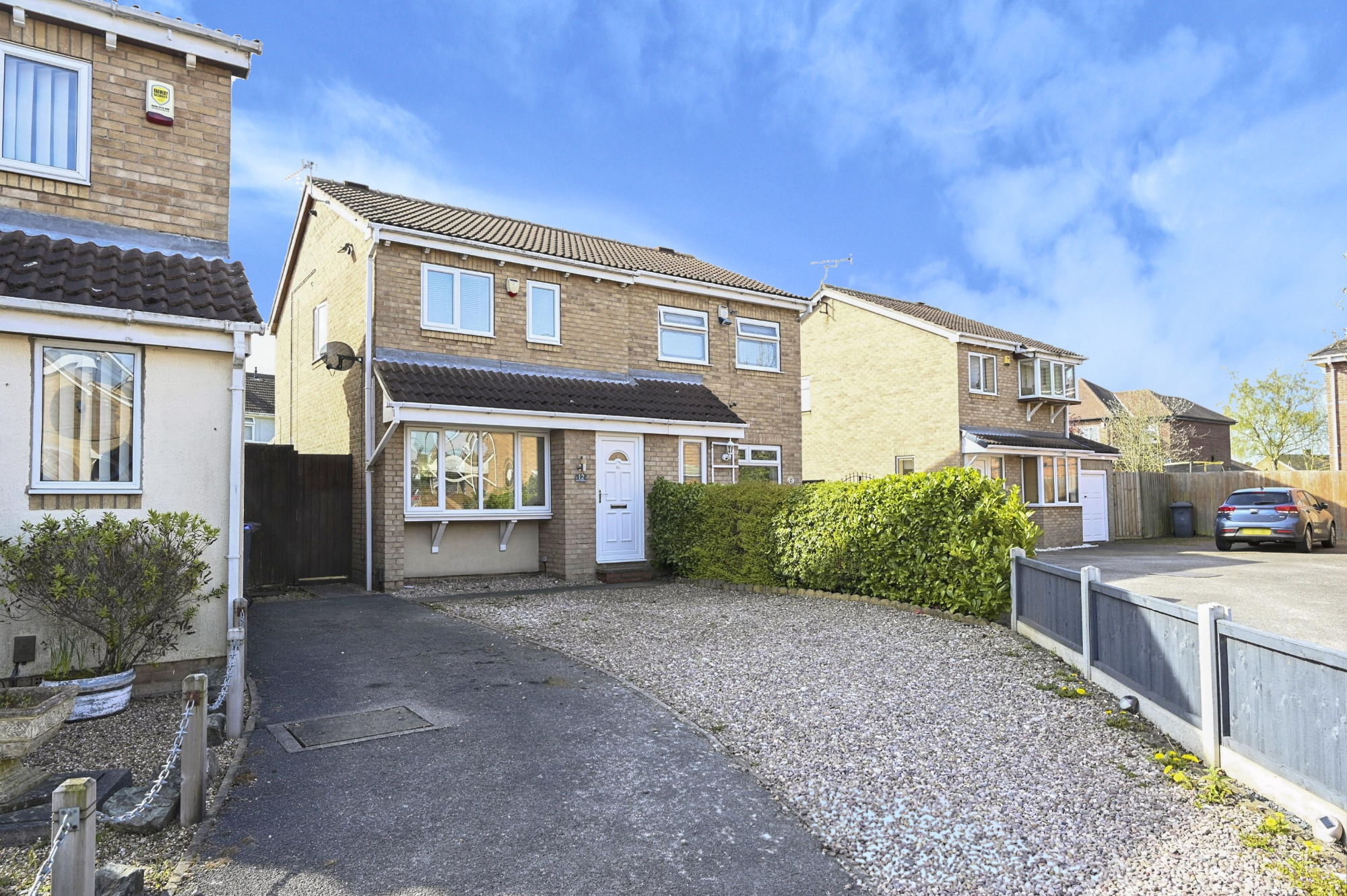 3 bedroom Semidetached House Hazel Meadows, NG15 Property Search