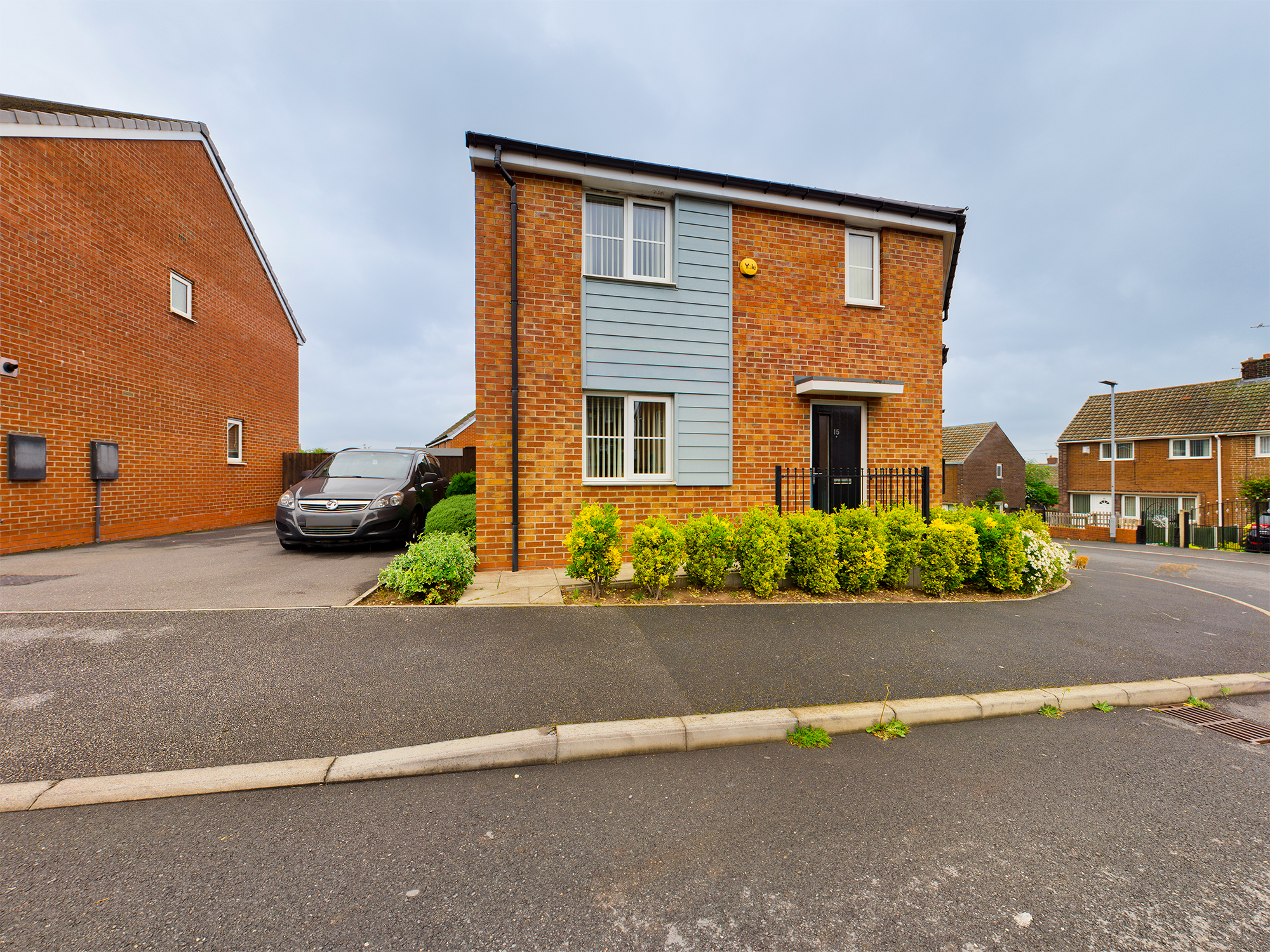 3 bedroom Semidetached House Larch Place, S70 Property Search Strike