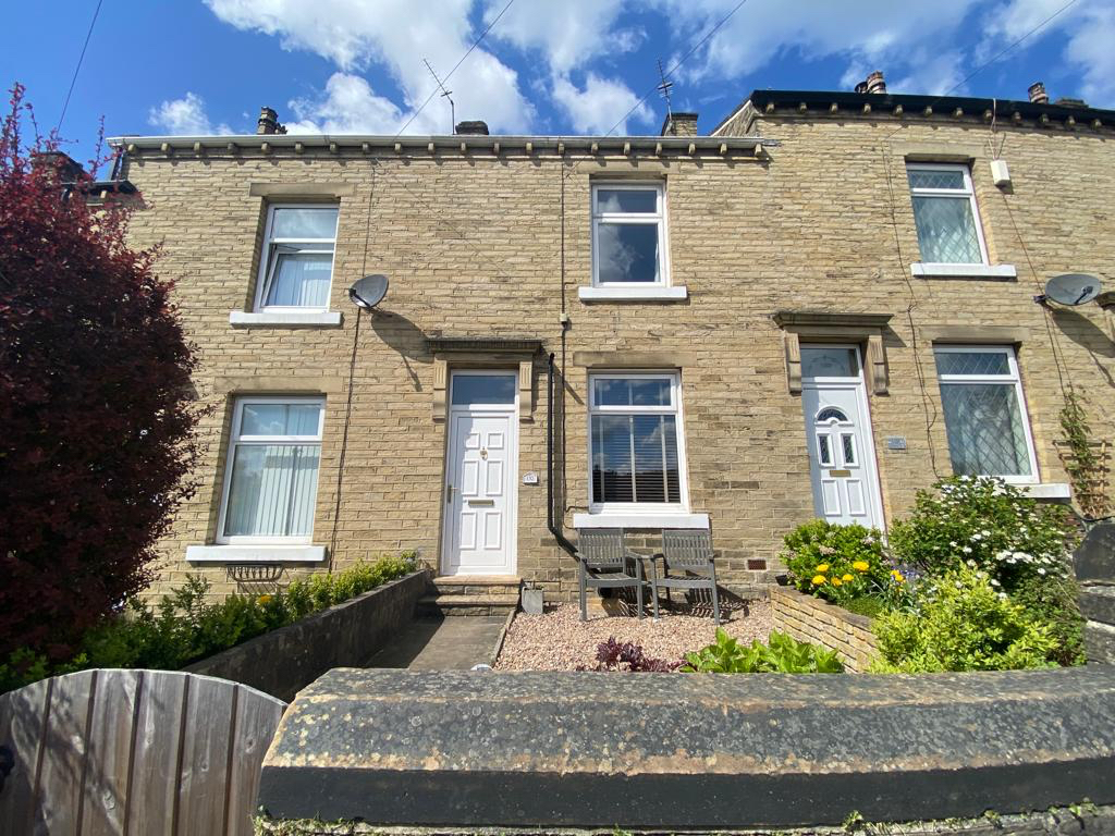 2 bedroom Terraced House Bracken Road, HD6 Property Search Strike