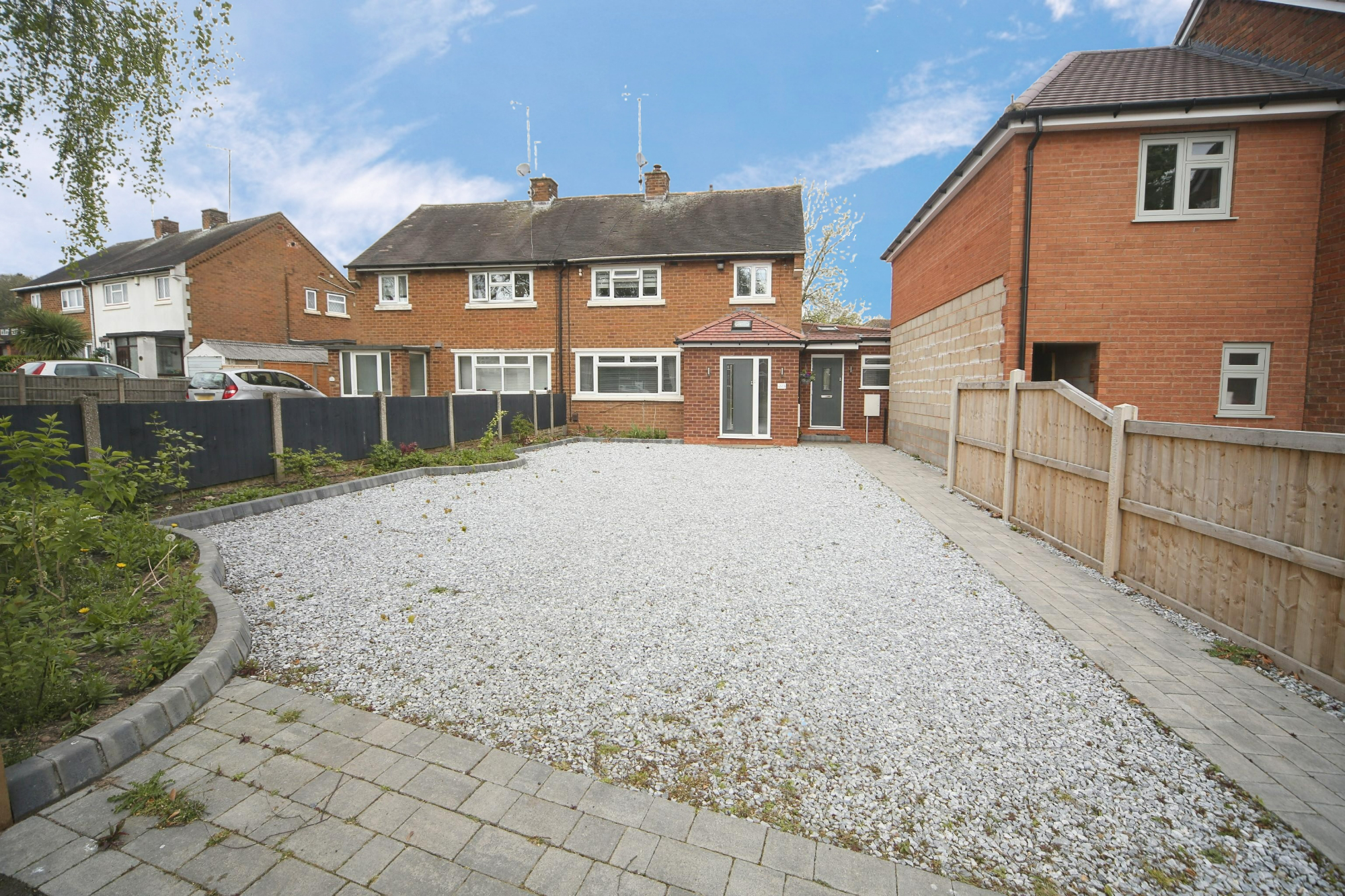 3 bedroom Semidetached House Foxlydiate Crescent, B97 Property