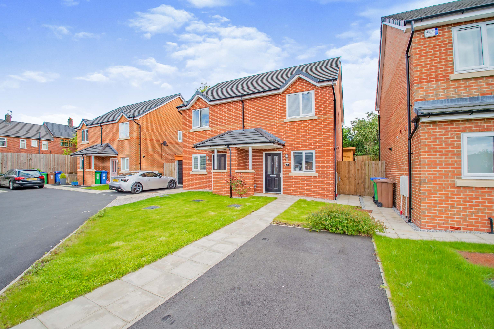 2 bedroom Semidetached House Ireby Close, M24 Property Search Strike