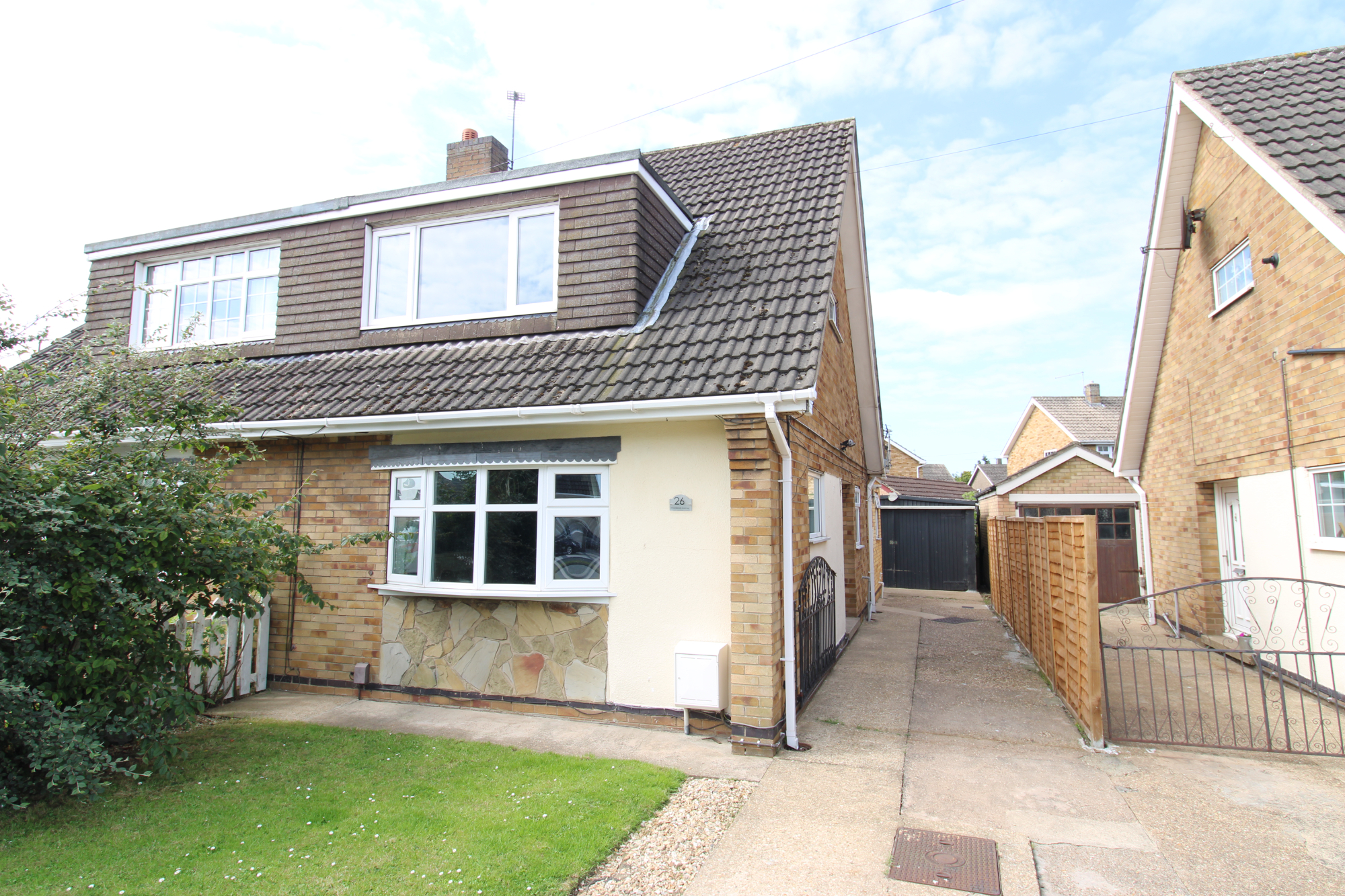 3 bedroom Semidetached House Woodlands Avenue, DN40 Property